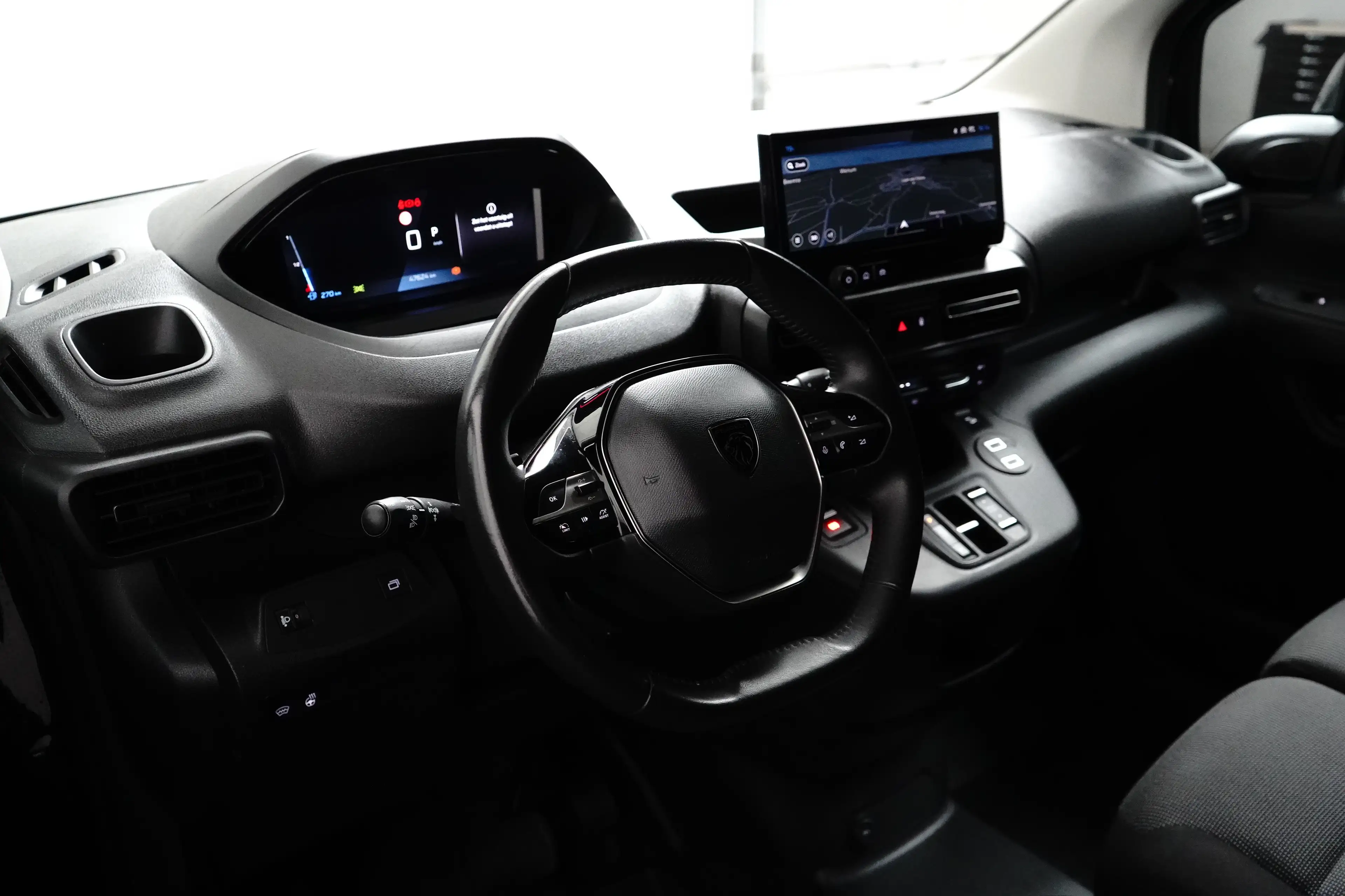 Peugeot Partner 1.5 BlueHDi 130 EAT8 S&S L1 | Achteruitrijcamera | — photo 11