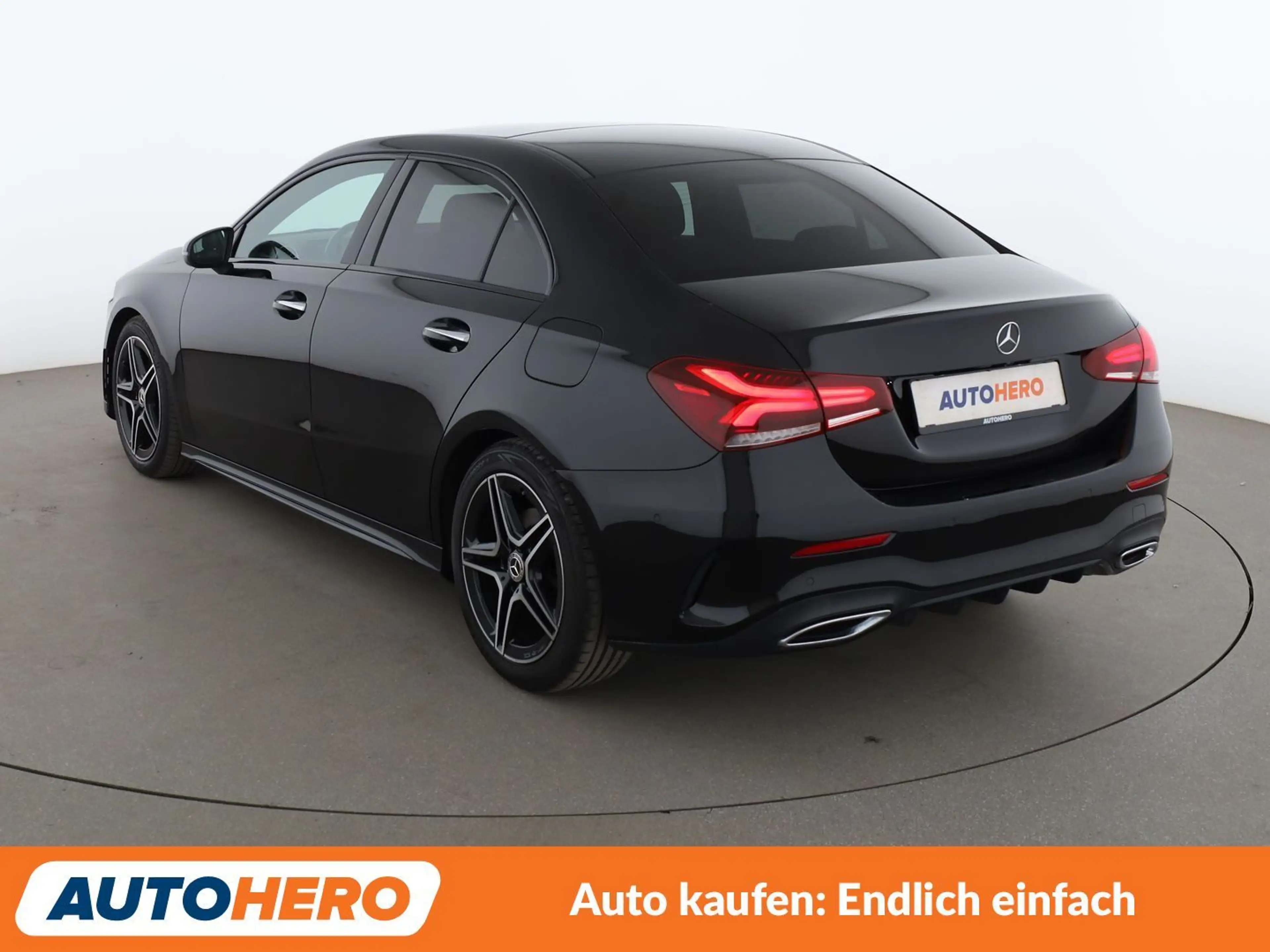 Mercedes-Benz A 220 4Matic AMG Line Aut.*NAVI*MBUX*CAM* — photo 4