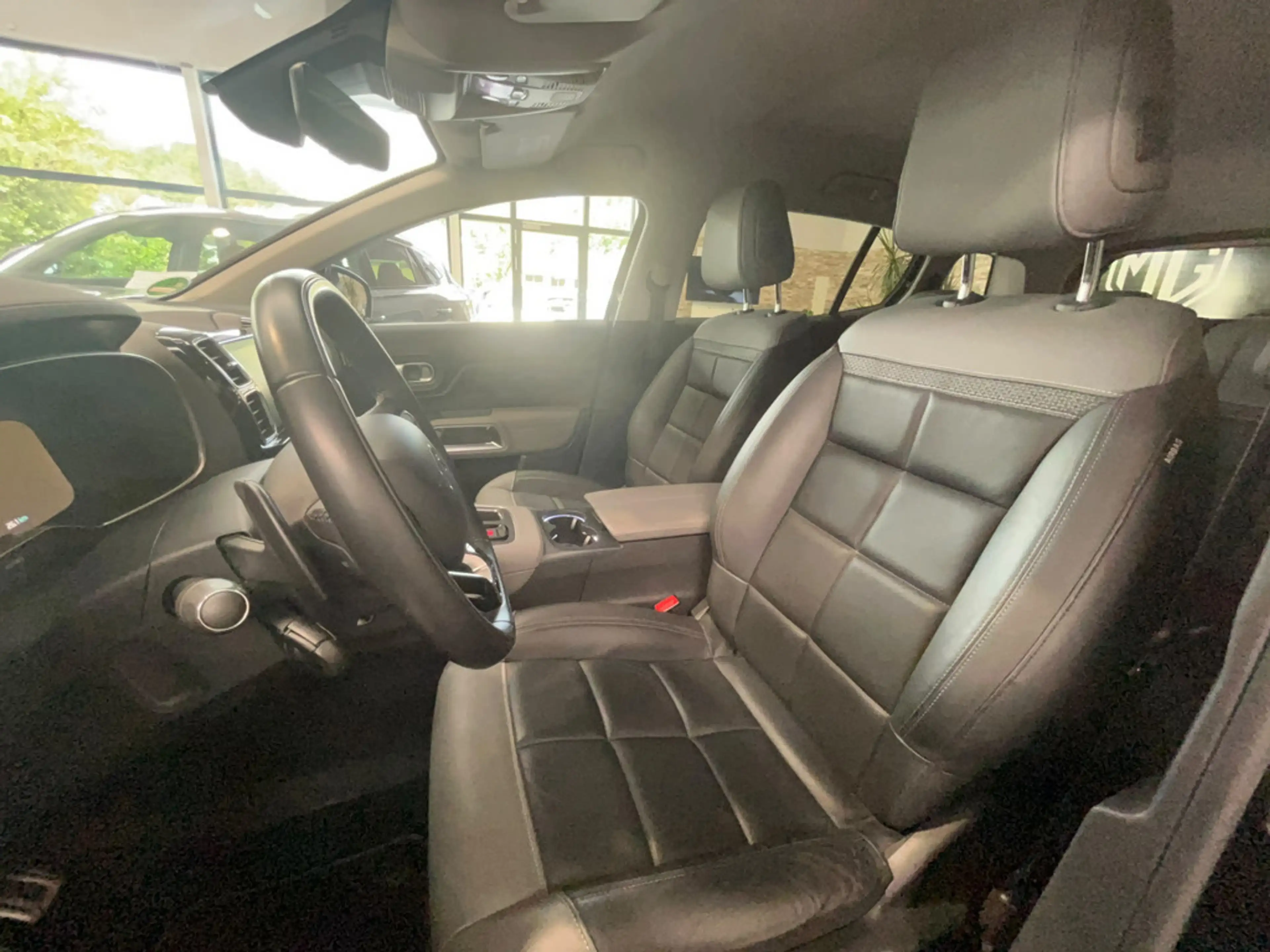 Citroen C5 Aircross 1.6 Shine Pack Hybrid LED 360° — photo 9