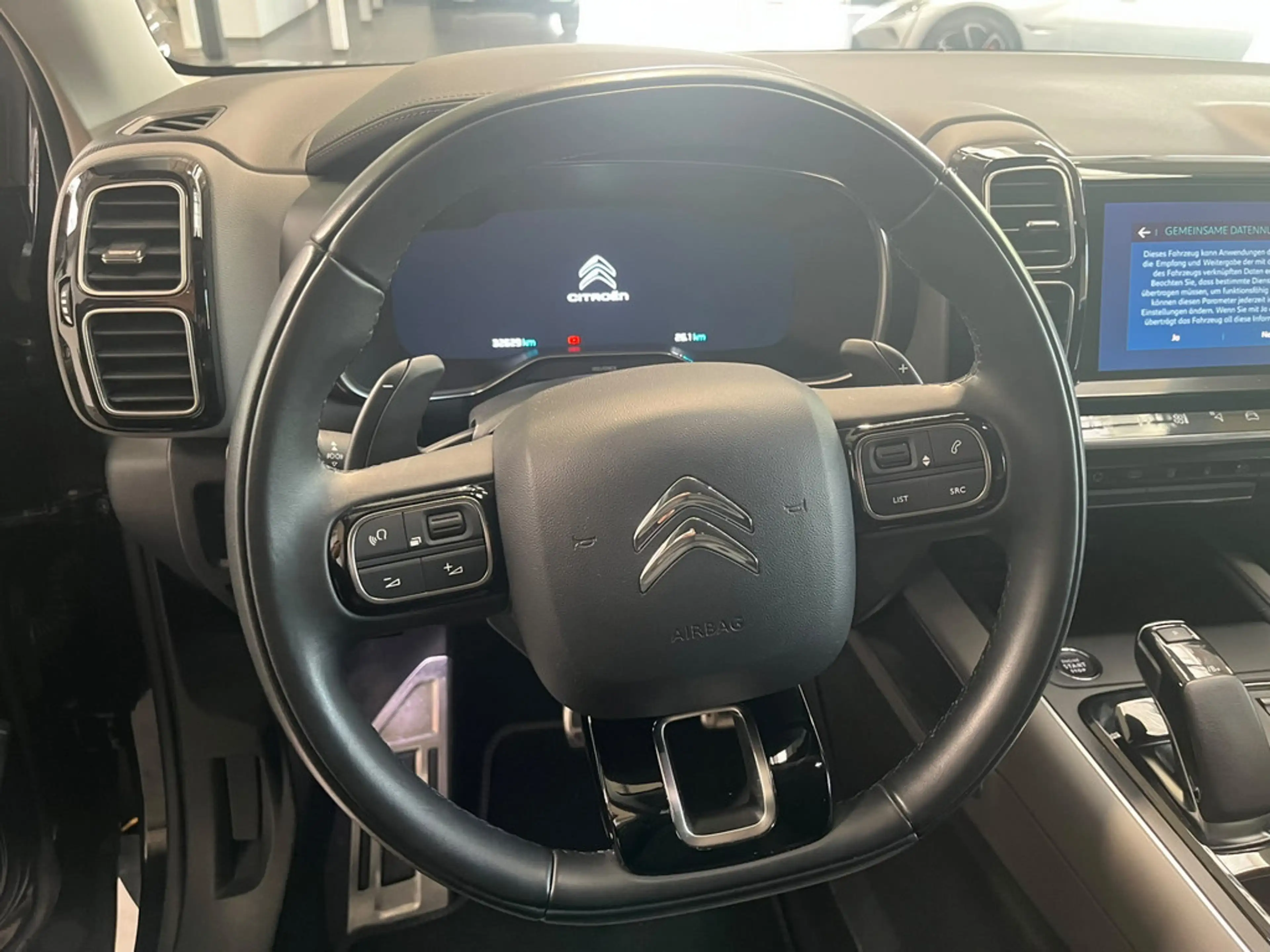Citroen C5 Aircross 1.6 Shine Pack Hybrid LED 360° — photo 12