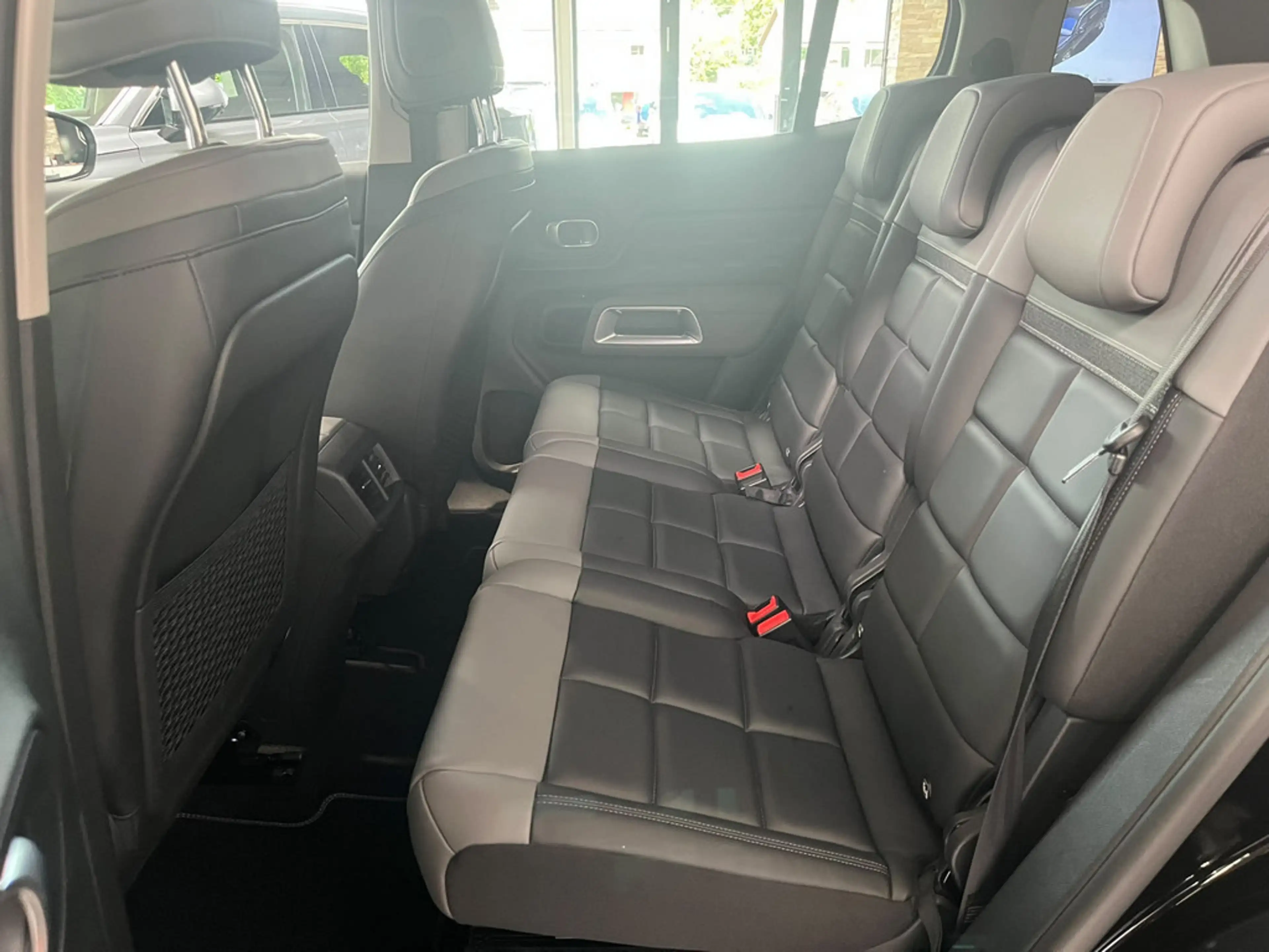 Citroen C5 Aircross 1.6 Shine Pack Hybrid LED 360° — photo 8