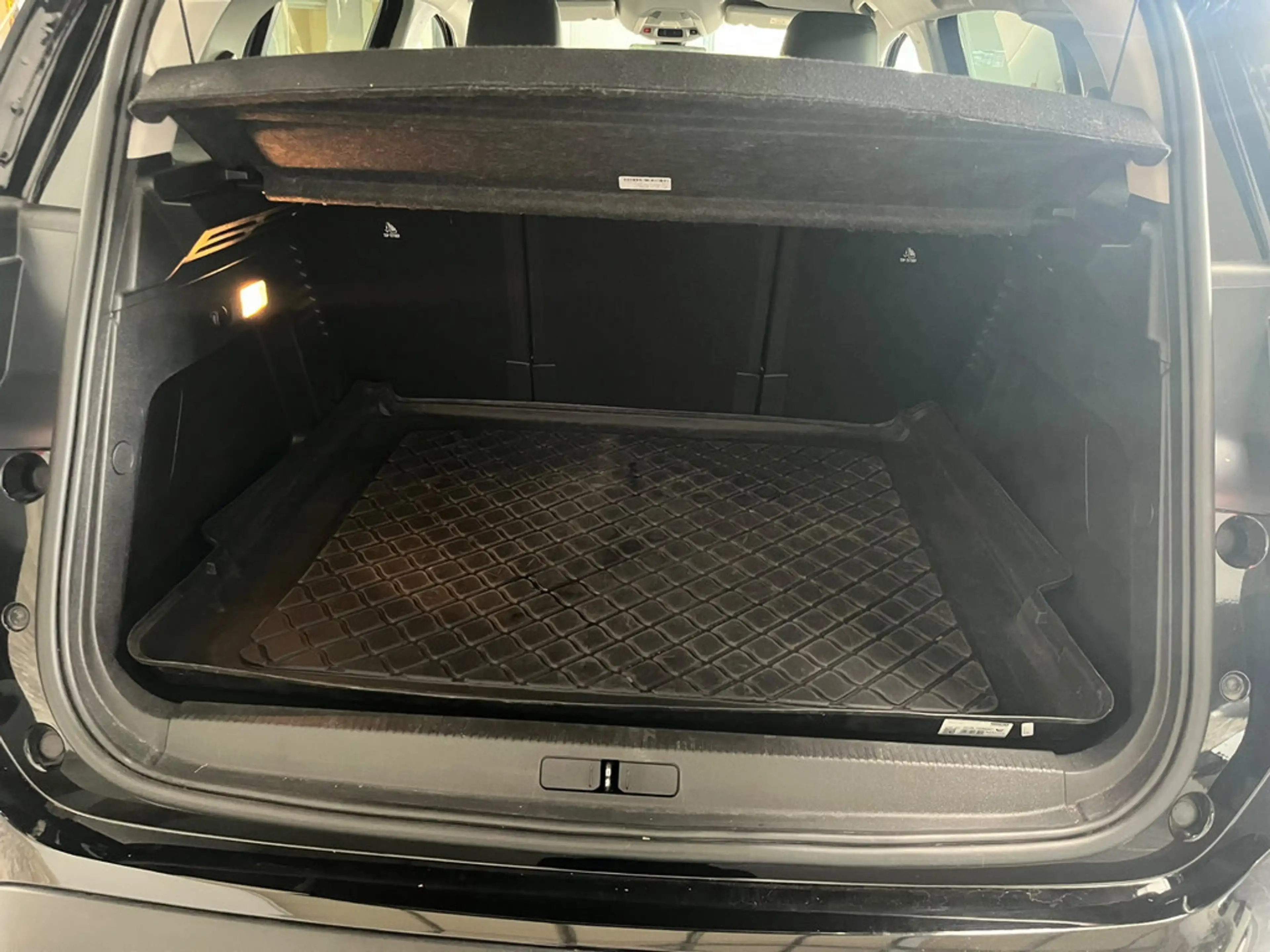 Citroen C5 Aircross 1.6 Shine Pack Hybrid LED 360° — photo 6