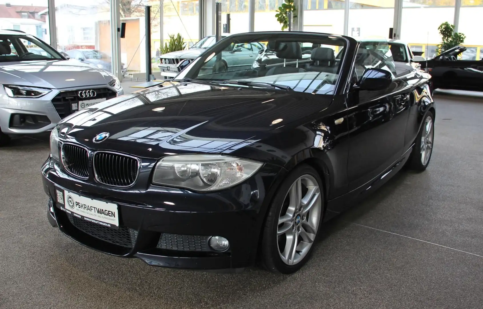 BMW 118 i Cabrio M-Paket LEDER SHZ PDC H 2HAND ALU Schwarz - 1