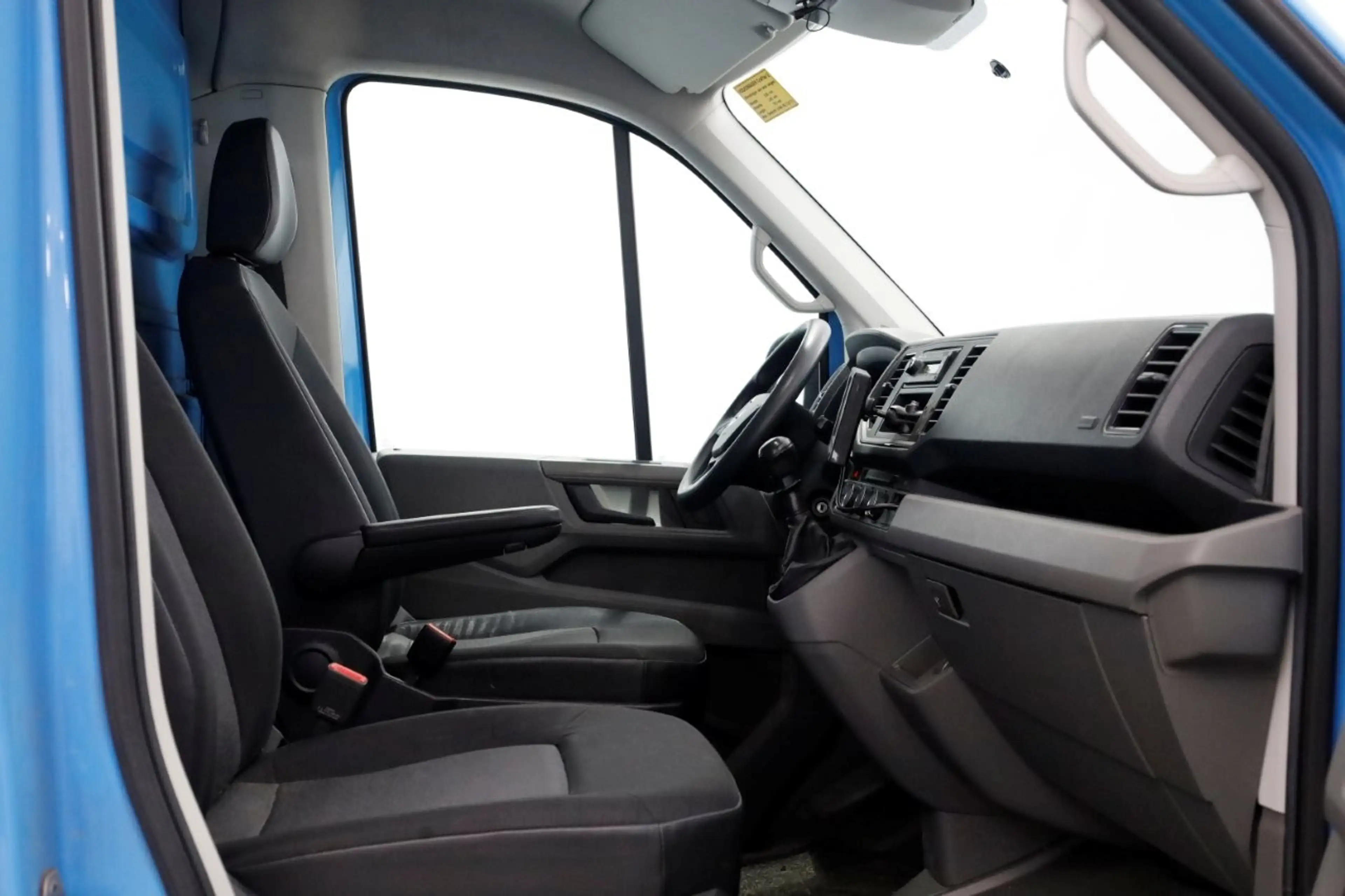Volkswagen Crafter 35 2.0 TDI E6 Bakwagen met achterdeuren 2-Persoons — photo 3
