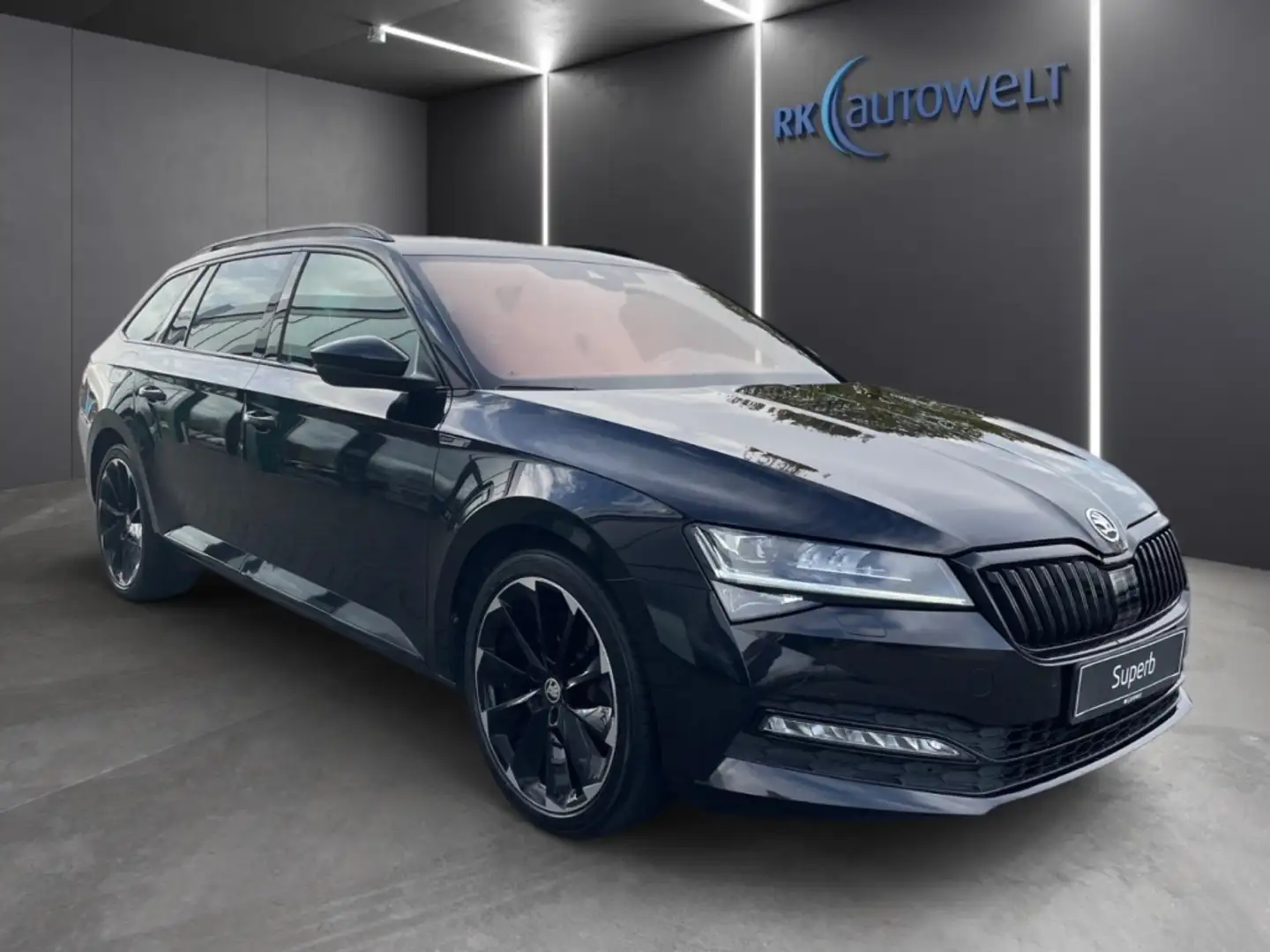 Skoda Superb Combi 2.0 TSI DSG SportLine 4x4 Klima,LED,DCC Schwarz - 2