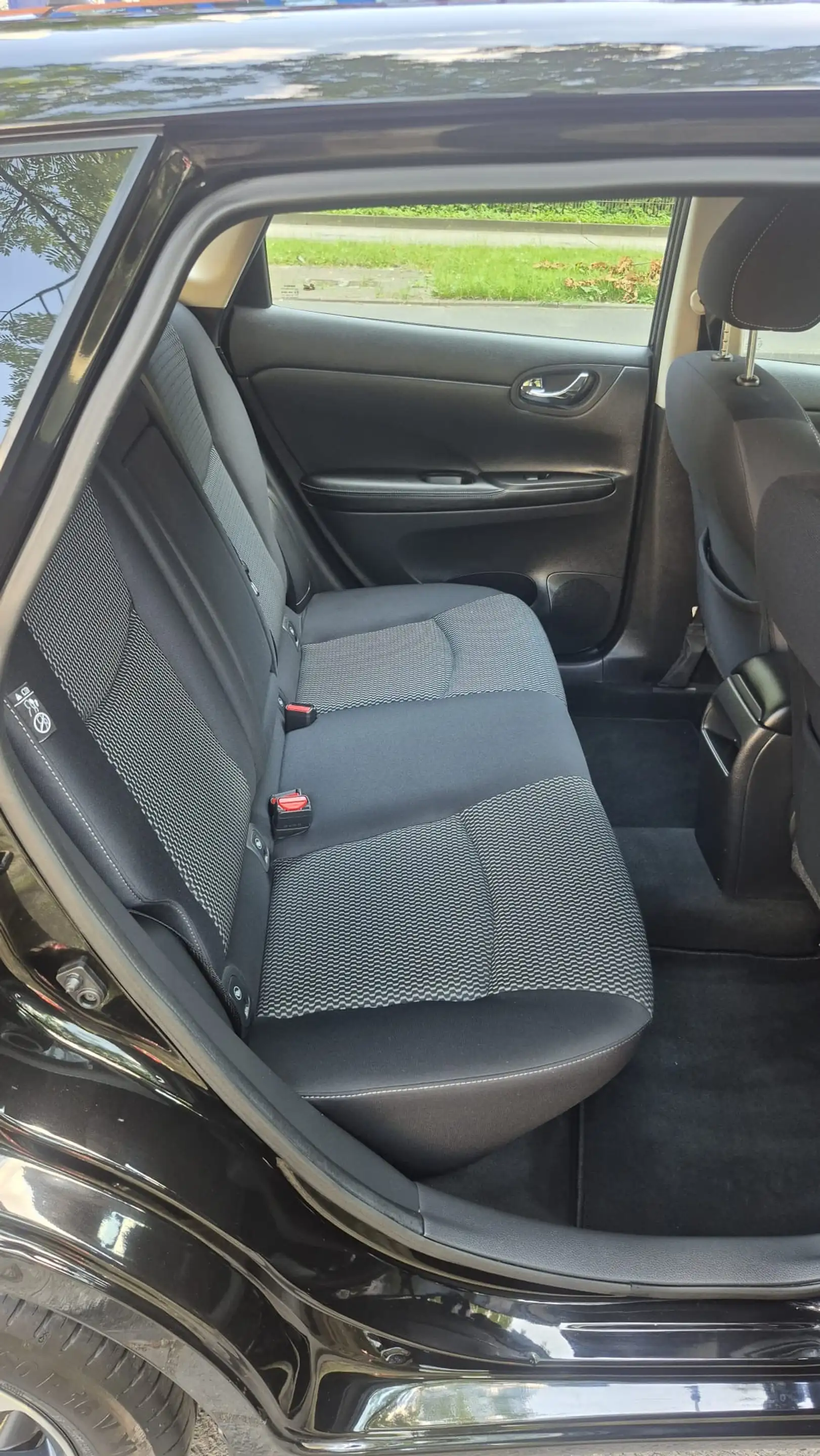 Nissan Pulsar Acenta — photo 12