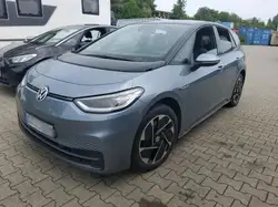Volkswagen ID.3 Pro Performance Automaik NAVI IQ LIGHT PANORAMA ALU APS SITZHEIZUNG CLIMATRONIC