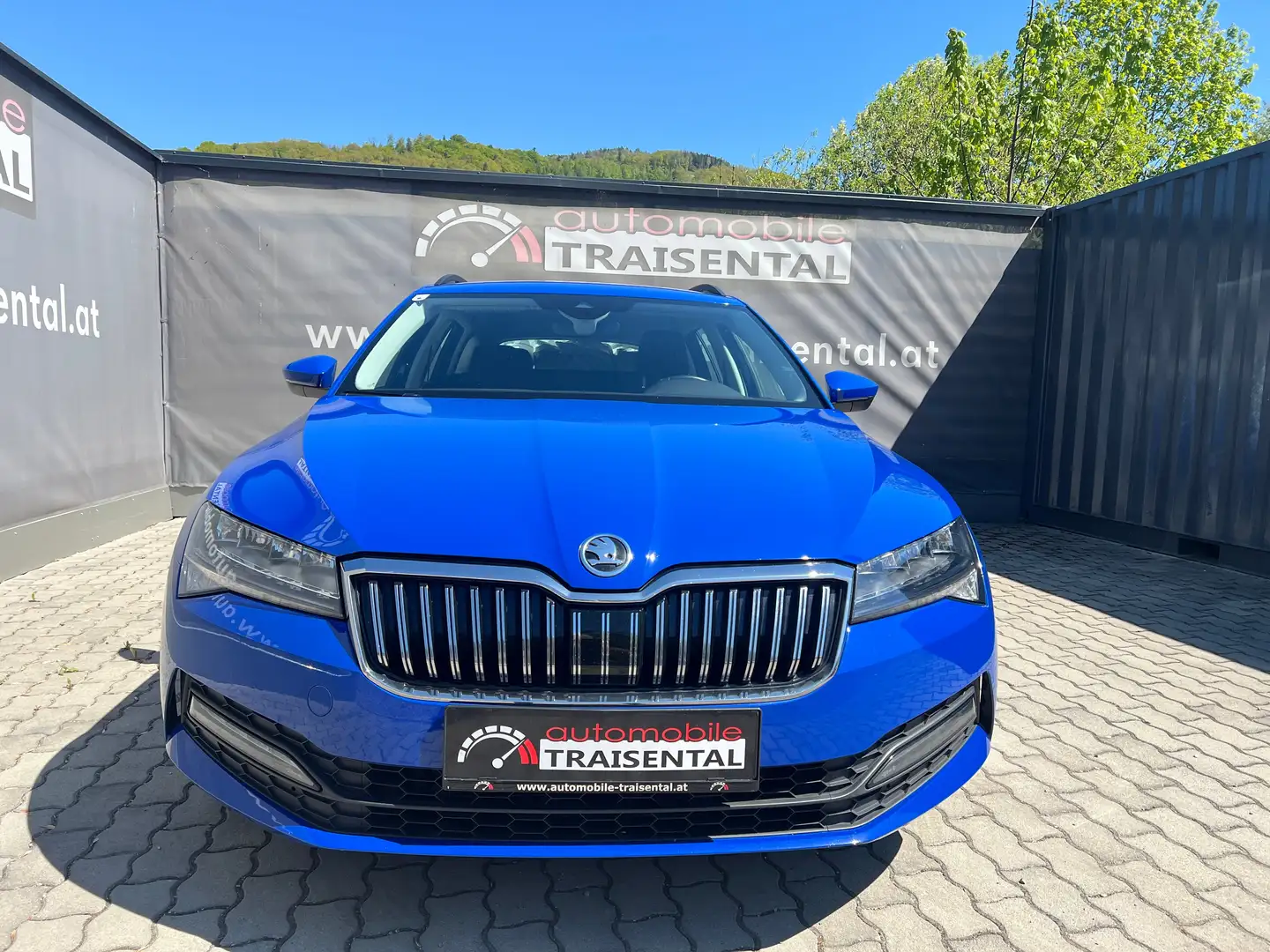 Skoda Superb Ambition 150 Ps DSG mit Standheizung Blau - 2
