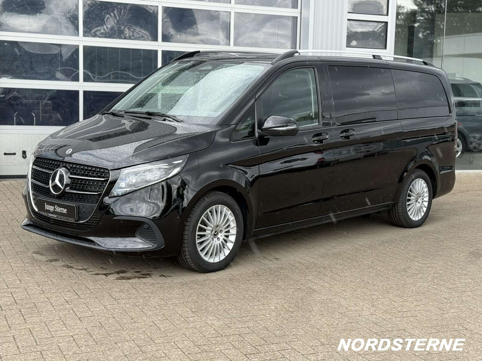 Mercedes-Benz V 250