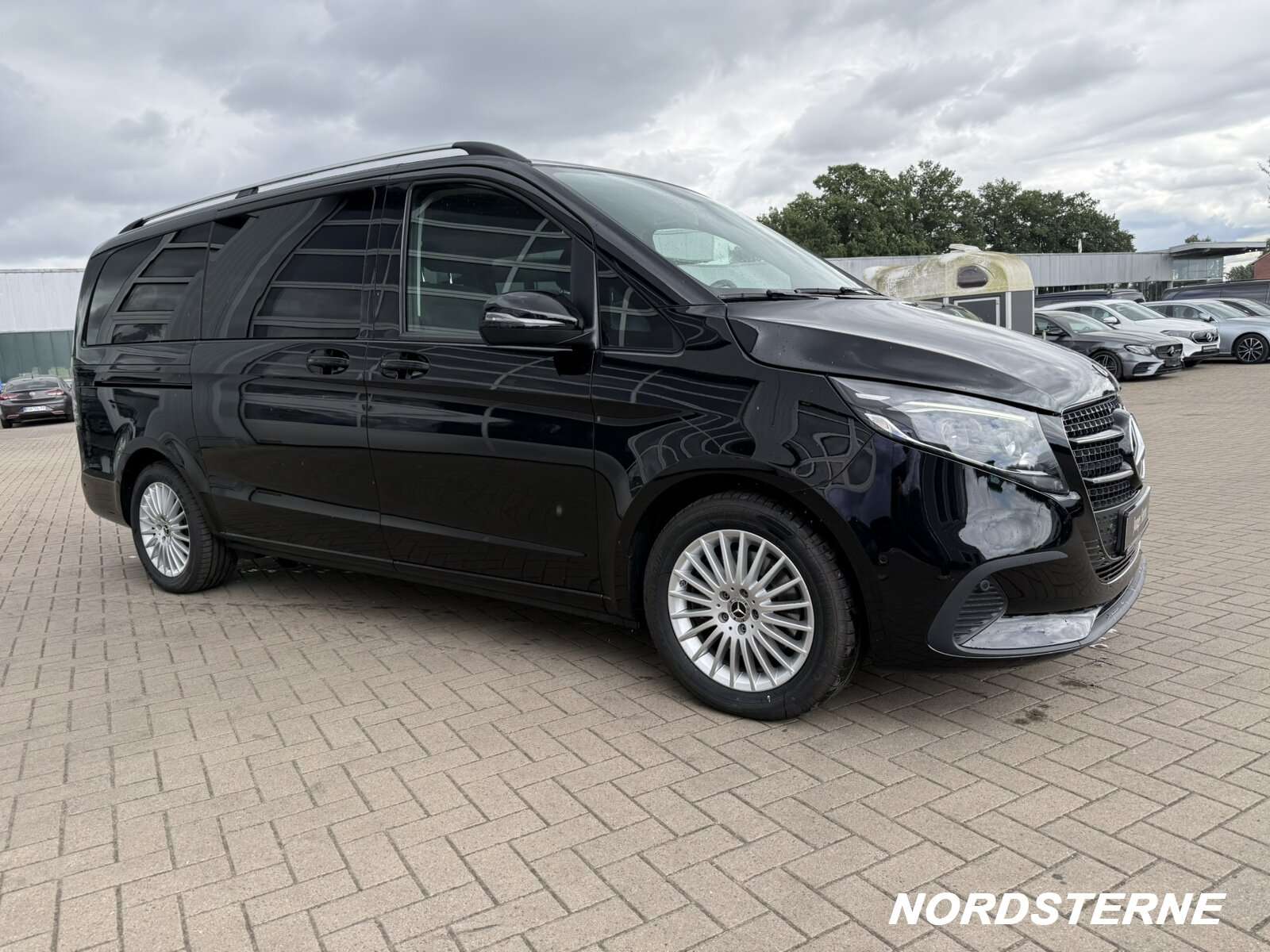 Mercedes-Benz V 250