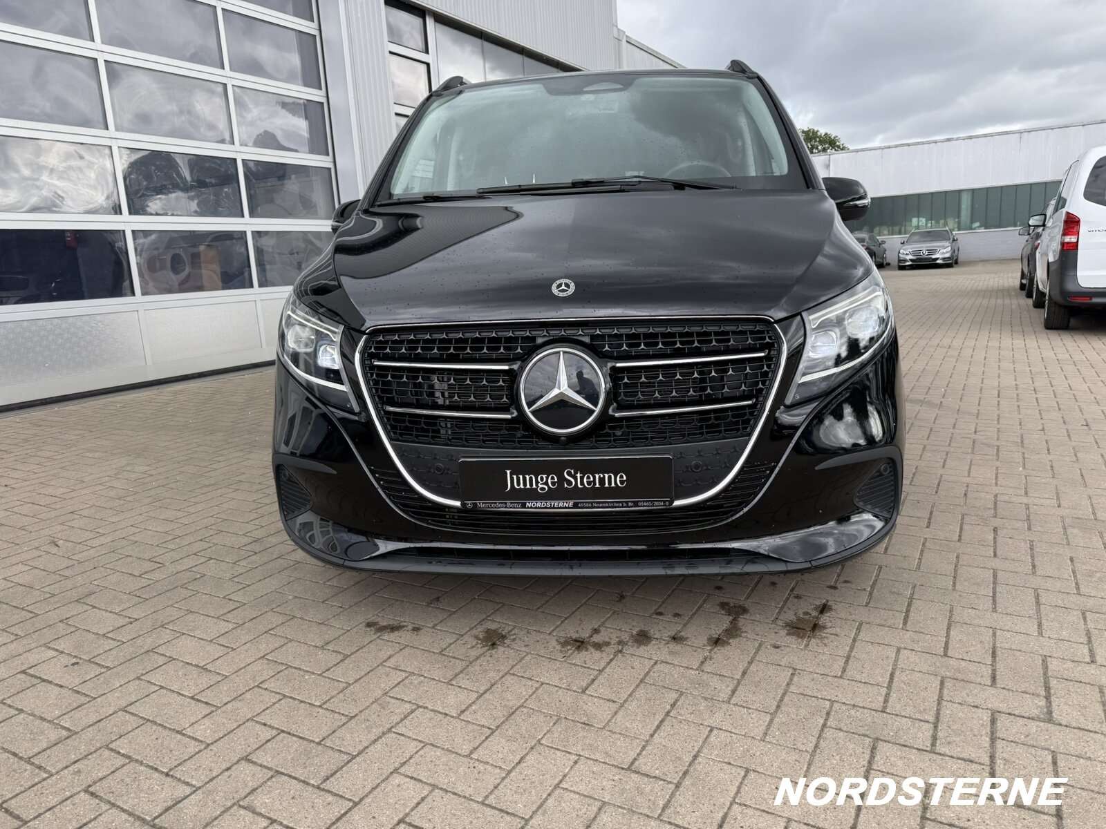 Mercedes-Benz V 250