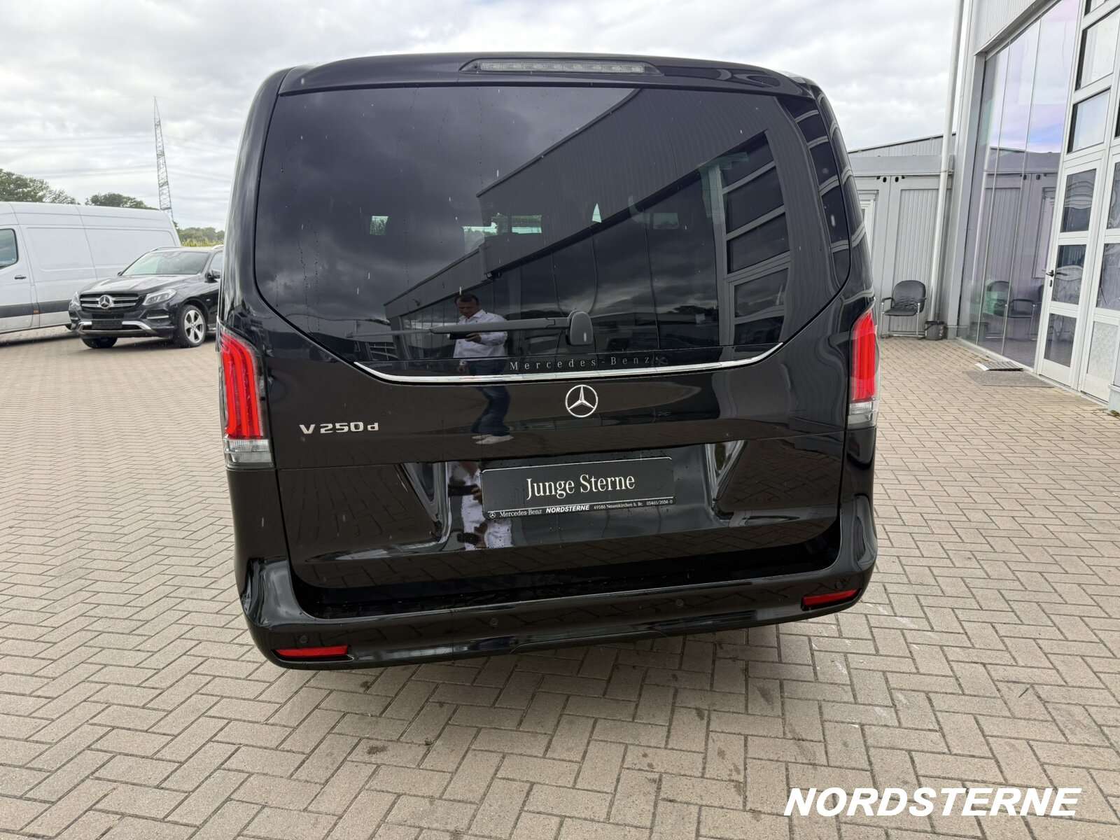 Mercedes-Benz V 250
