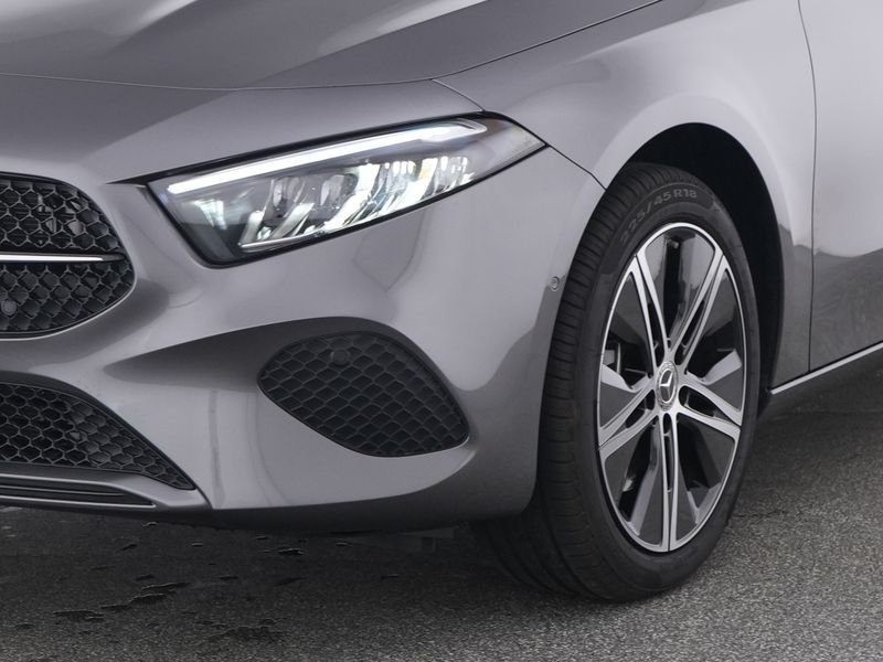 Mercedes-Benz A 250 e mit EQ Hybrid Technologie PROGRESSIVE|LM — photo 4