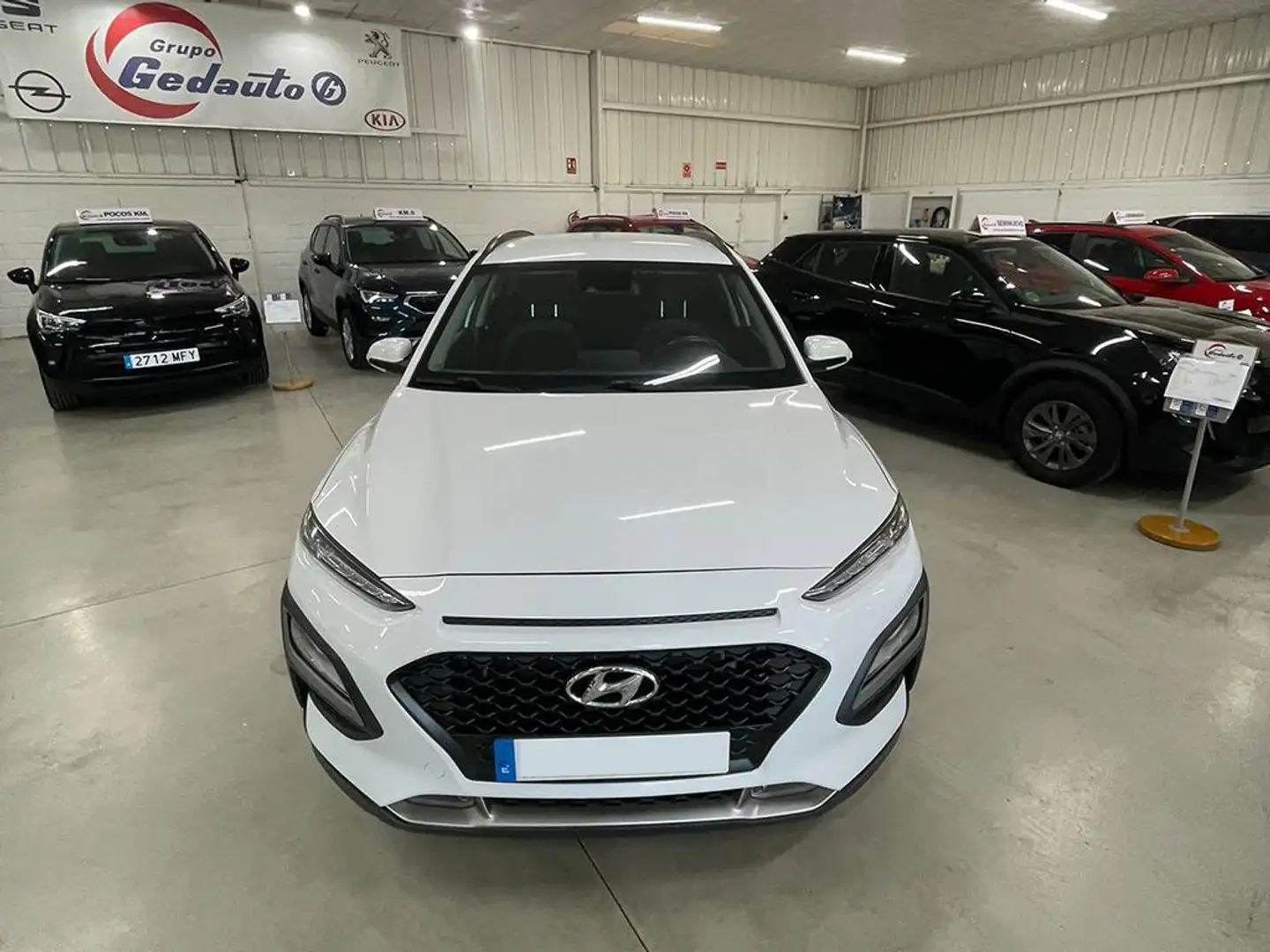 Hyundai KONA 1.0 TGDI Klass 4x2 Blanc - 1