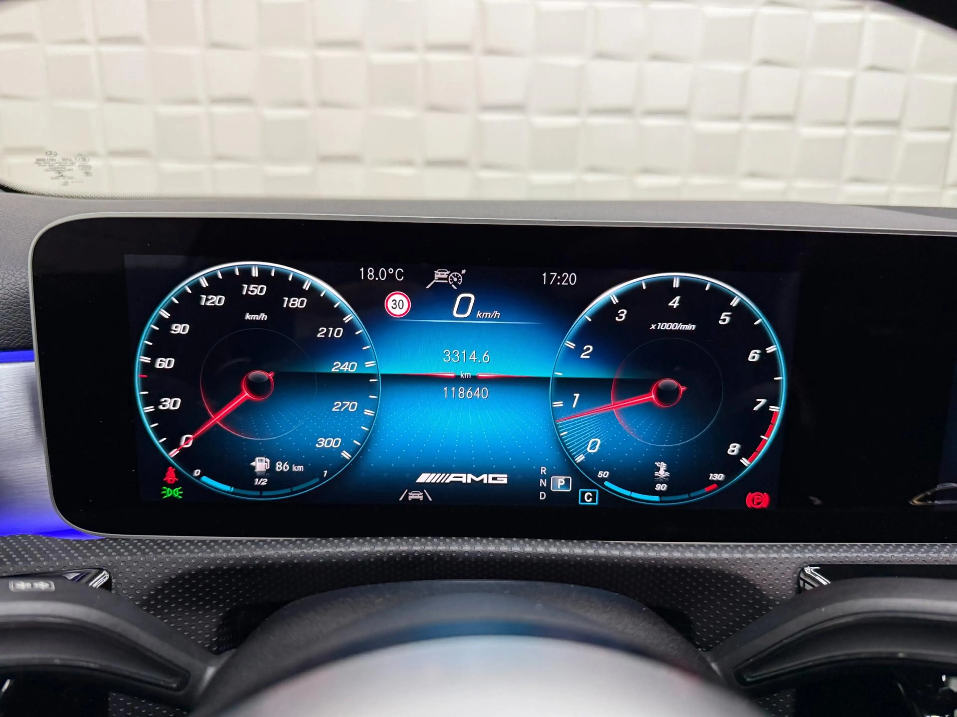 Mercedes-Benz A 45 AMG S 4MATIC+ Edition 1 PANO — photo 36