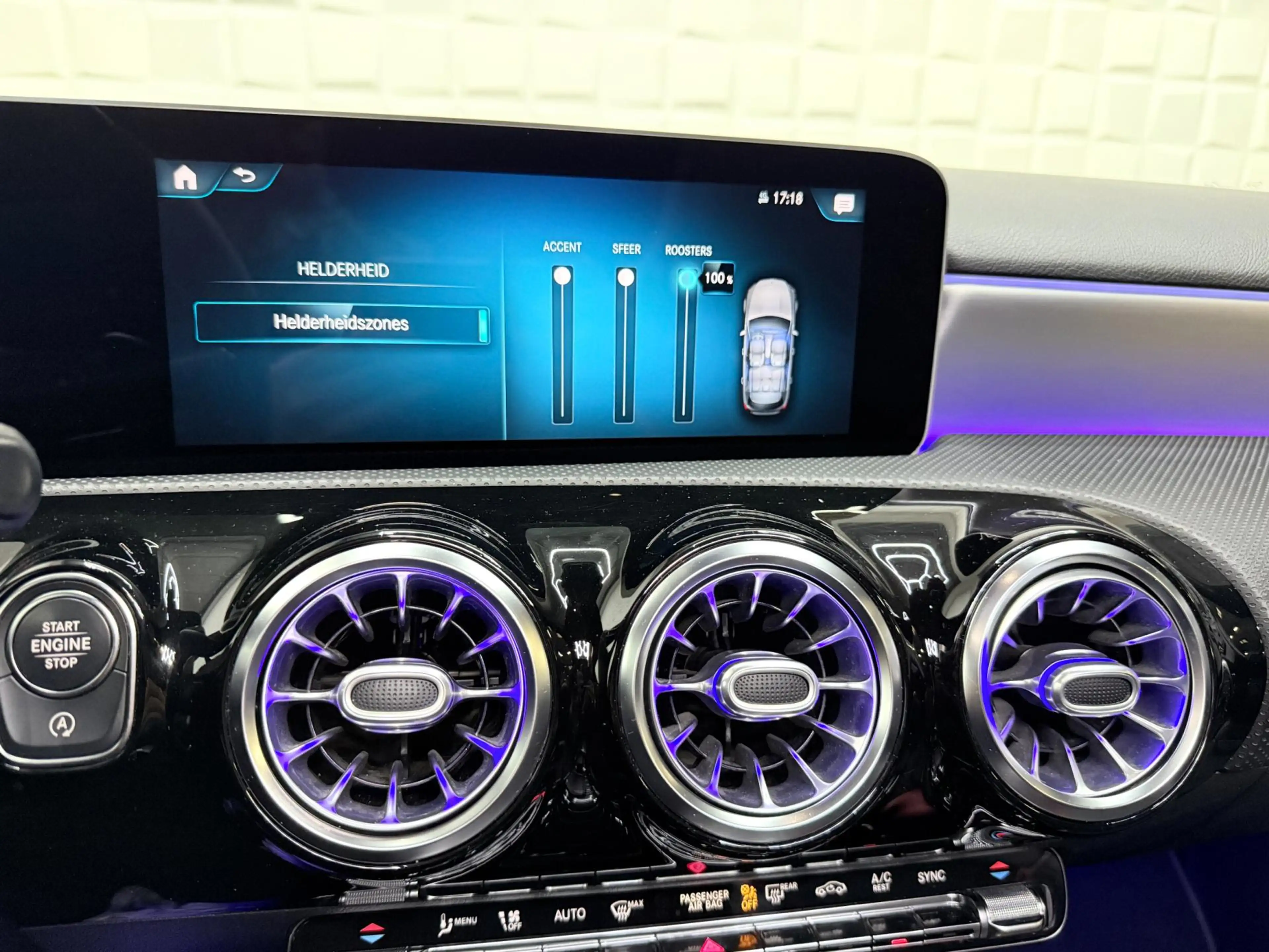 Mercedes-Benz A 45 AMG S 4MATIC+ Edition 1 PANO — photo 41