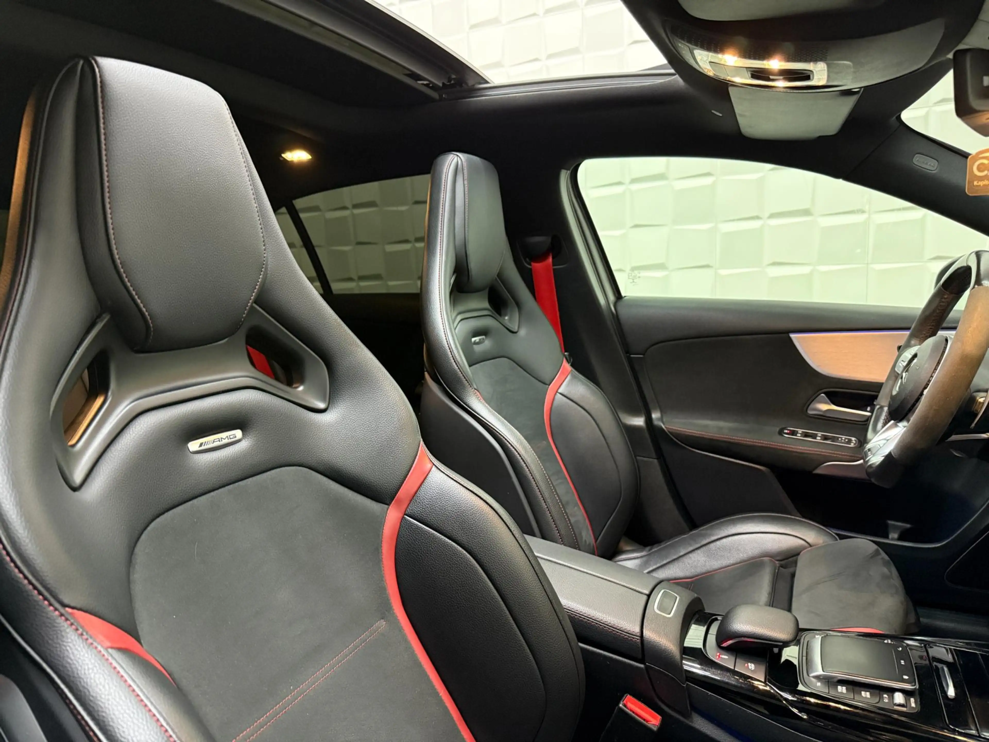 Mercedes-Benz A 45 AMG S 4MATIC+ Edition 1 PANO — photo 35