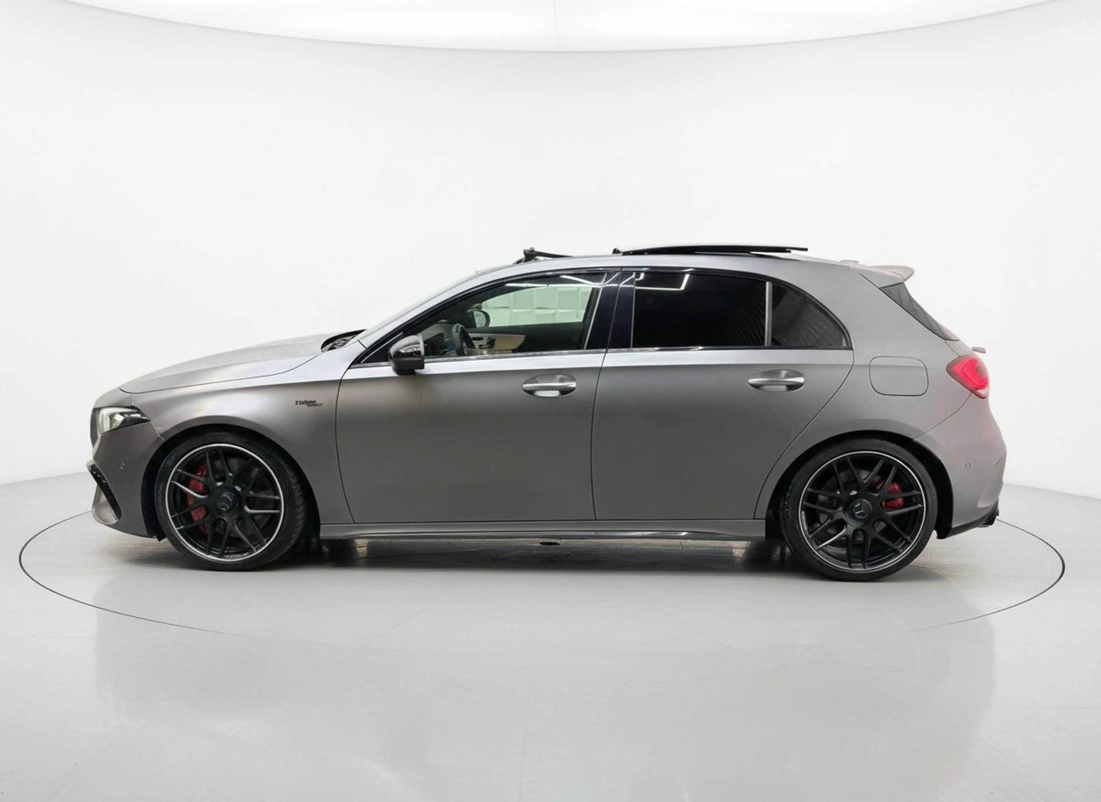 Mercedes-Benz A 45 AMG S 4MATIC+ Edition 1 PANO — photo 4