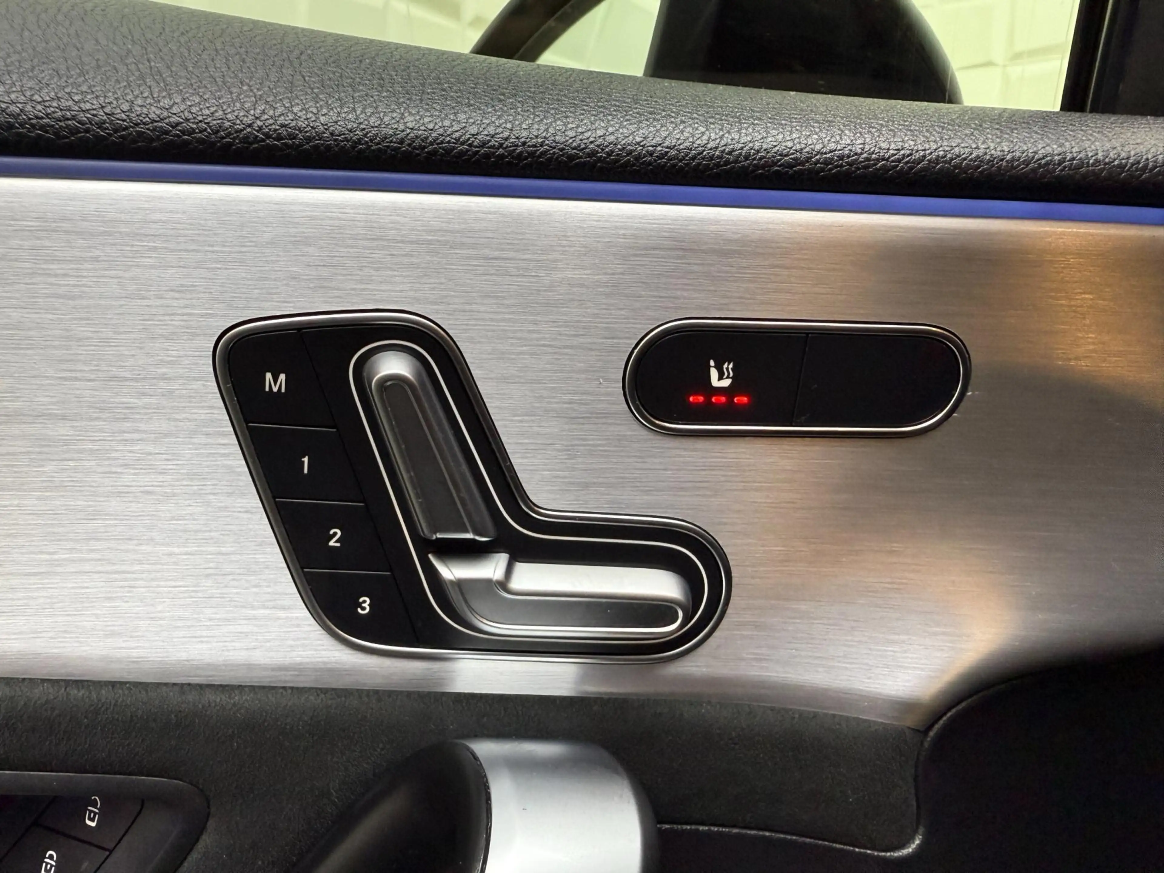 Mercedes-Benz A 45 AMG S 4MATIC+ Edition 1 PANO — photo 14