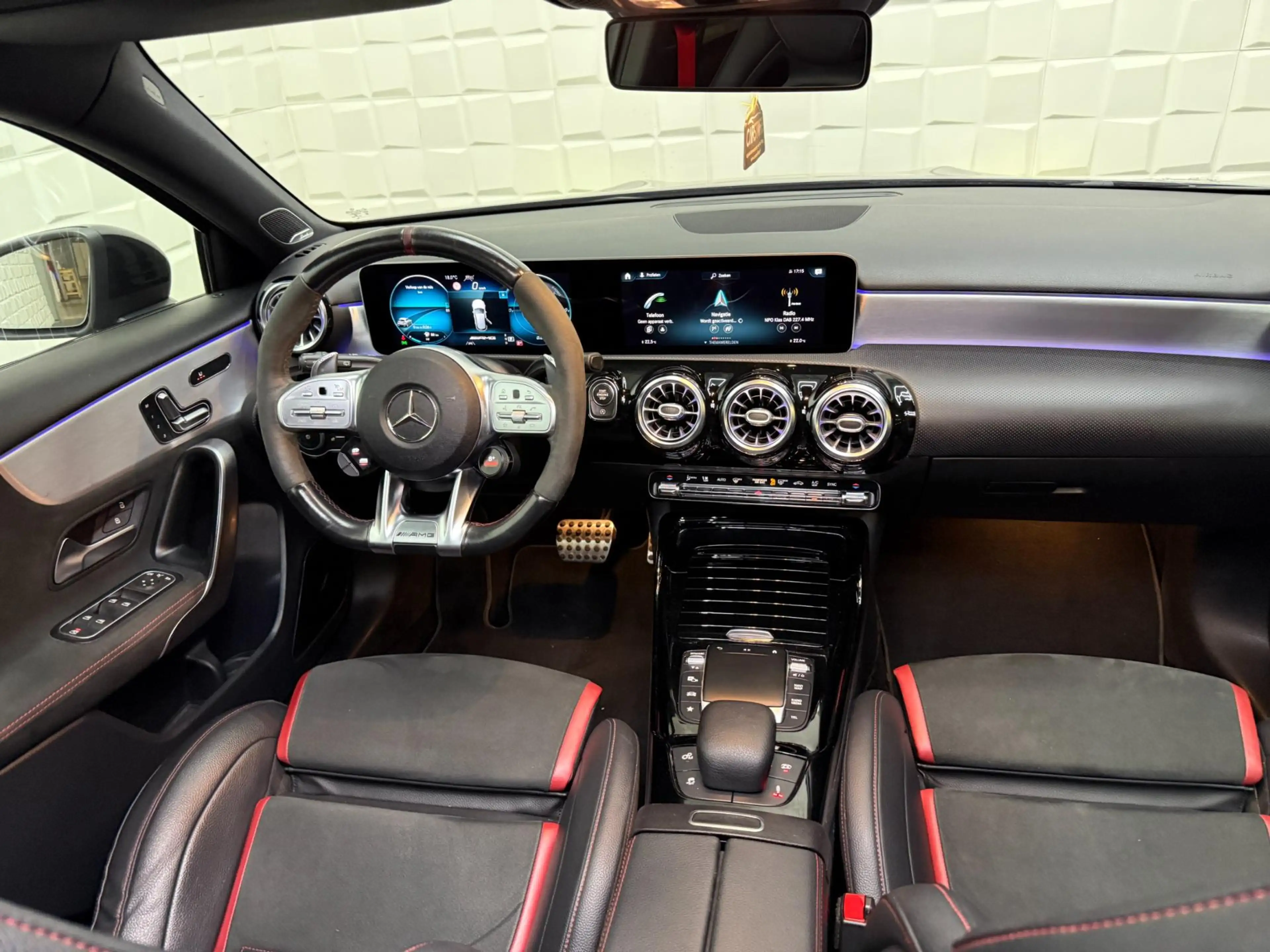 Mercedes-Benz A 45 AMG S 4MATIC+ Edition 1 PANO — photo 22