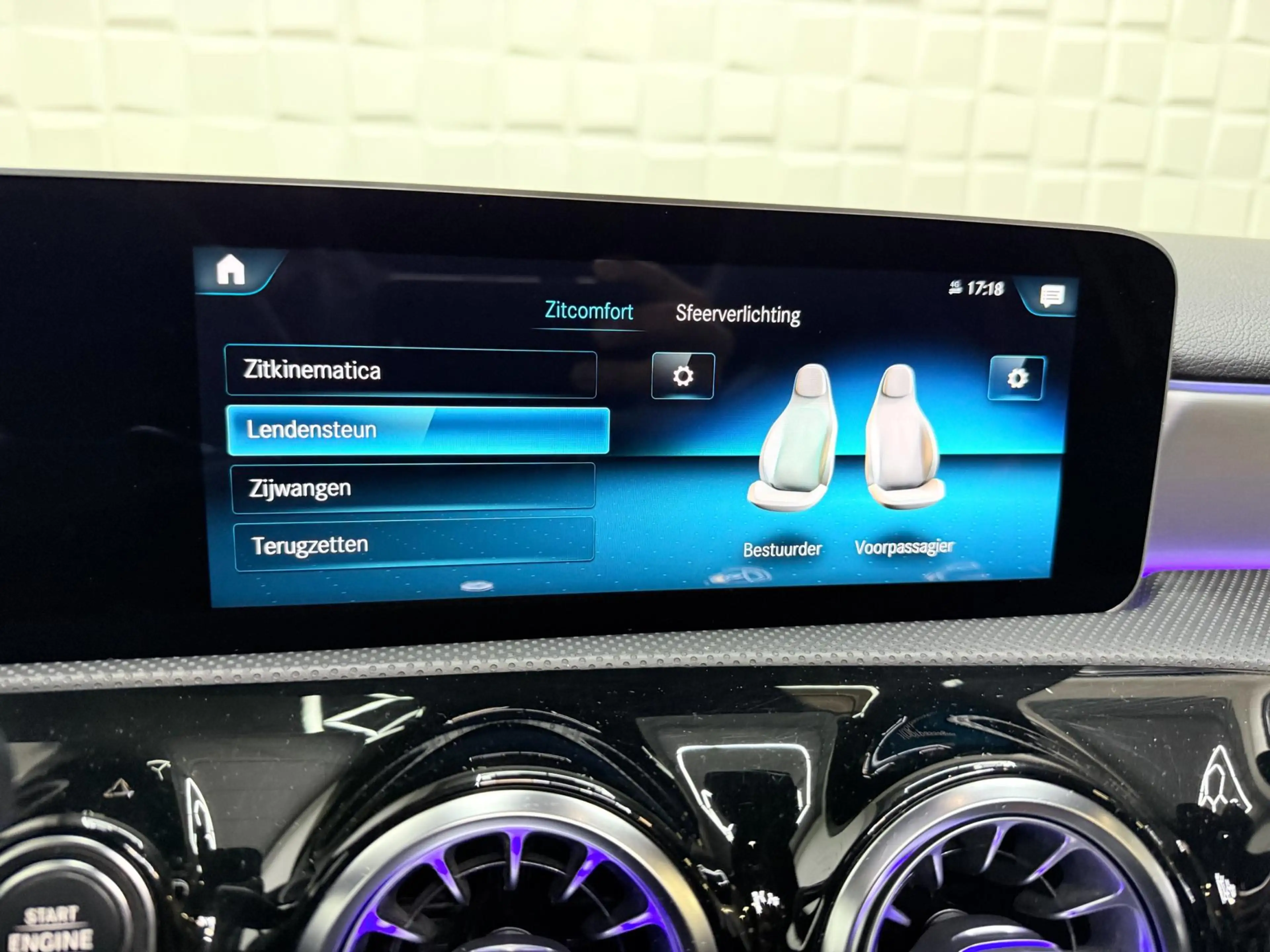 Mercedes-Benz A 45 AMG S 4MATIC+ Edition 1 PANO — photo 40