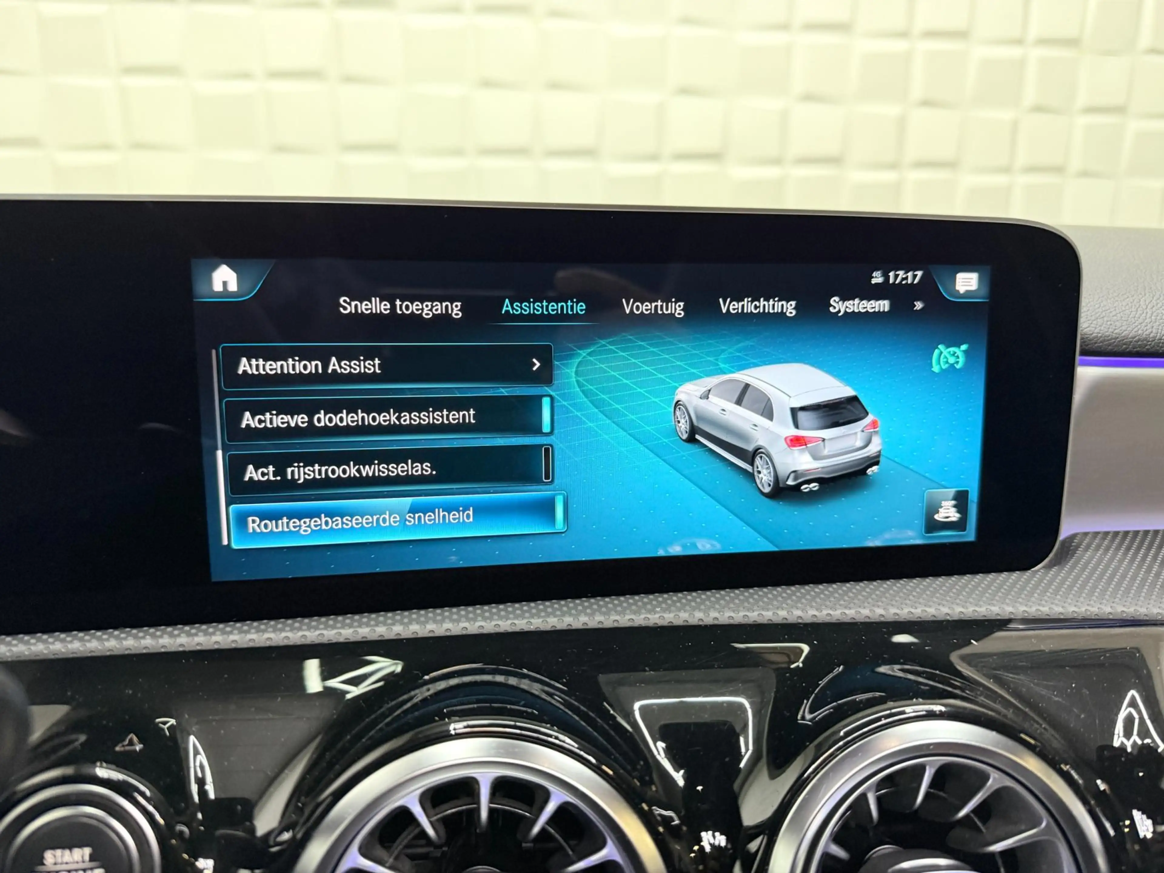 Mercedes-Benz A 45 AMG S 4MATIC+ Edition 1 PANO — photo 39