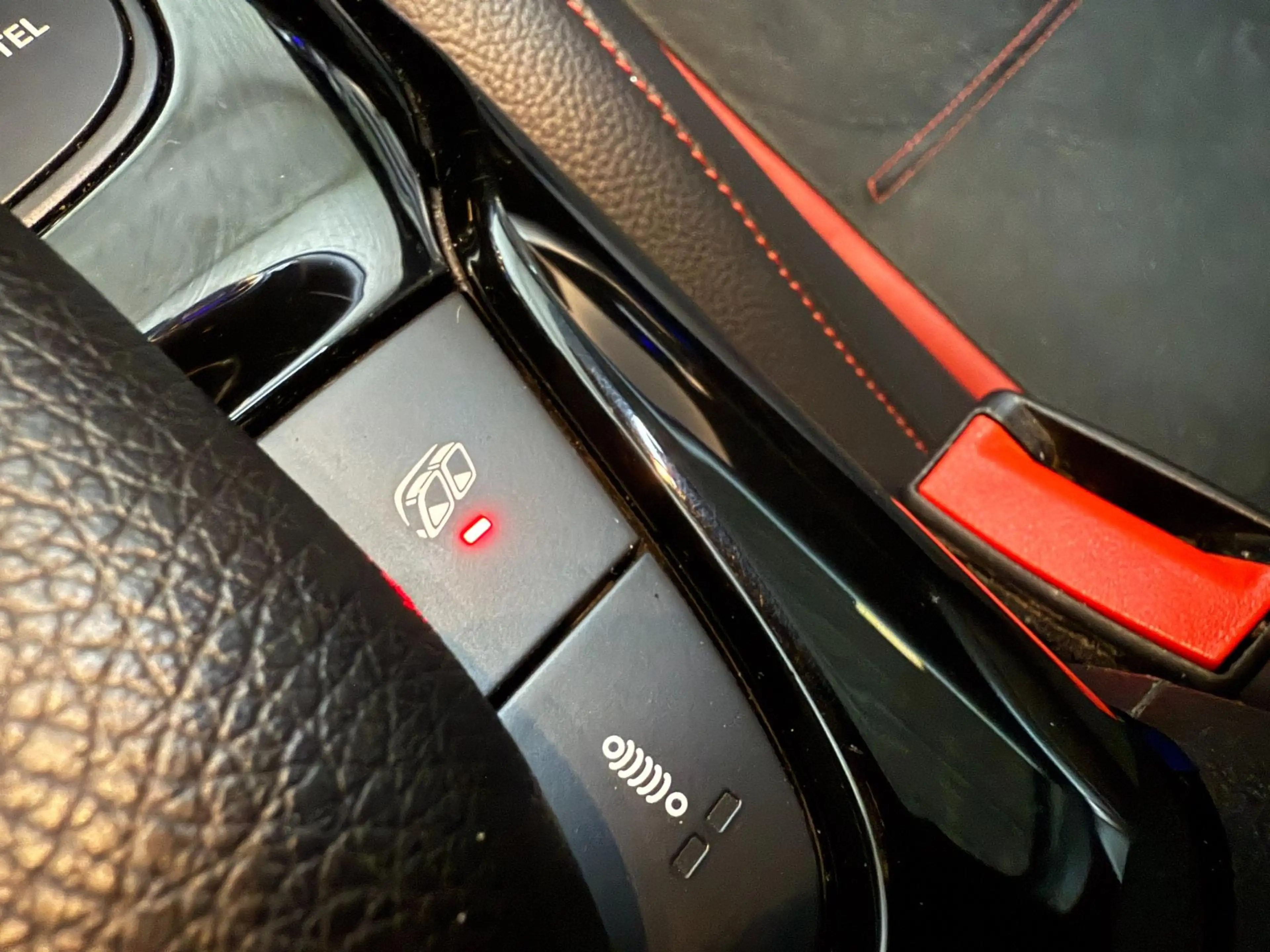 Mercedes-Benz A 45 AMG S 4MATIC+ Edition 1 PANO — photo 42