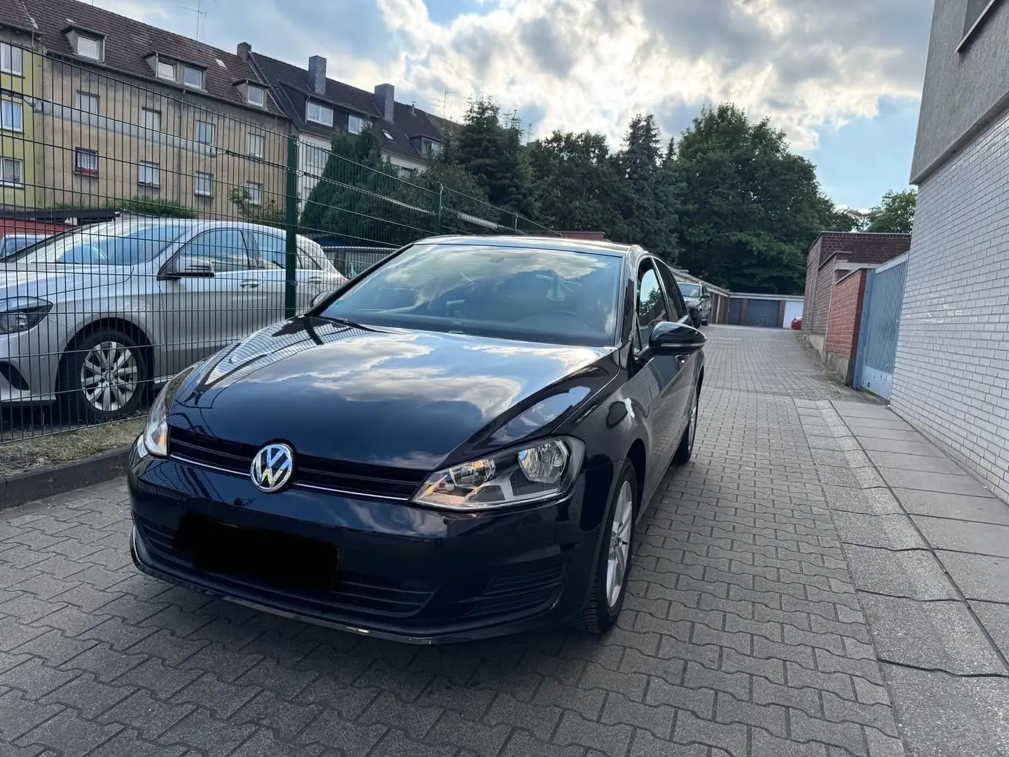Volkswagen Golf VII Lim. Comfortline BMT TÜV NEU*AUTOMATIK Schwarz - 1
