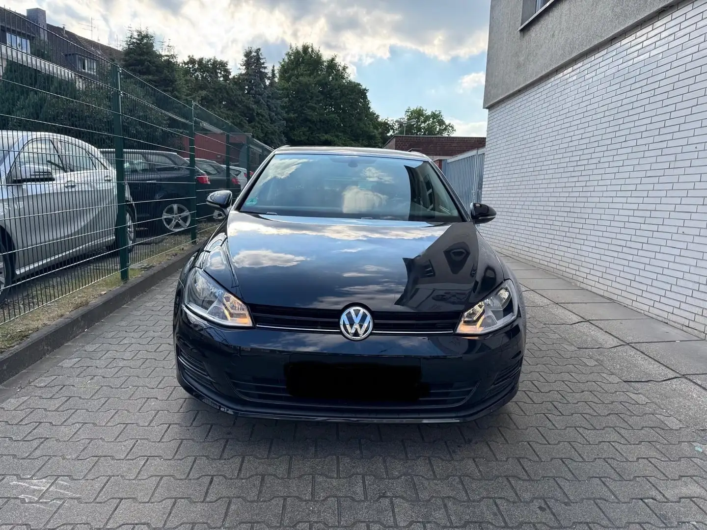 Volkswagen Golf VII Lim. Comfortline BMT TÜV NEU*AUTOMATIK Schwarz - 2