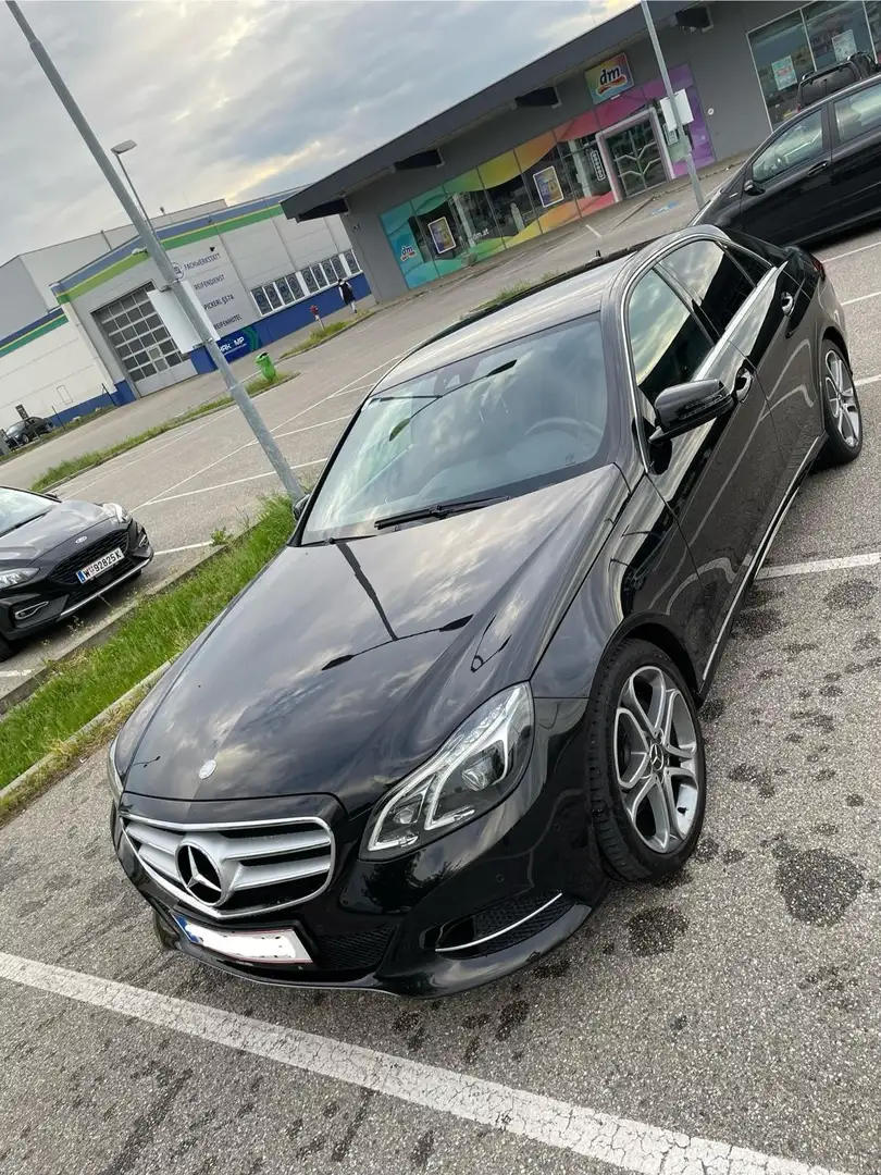 Mercedes-Benz E 220 E 220 BlueTEC A-Edition Aut. A-Edition Schwarz - 2