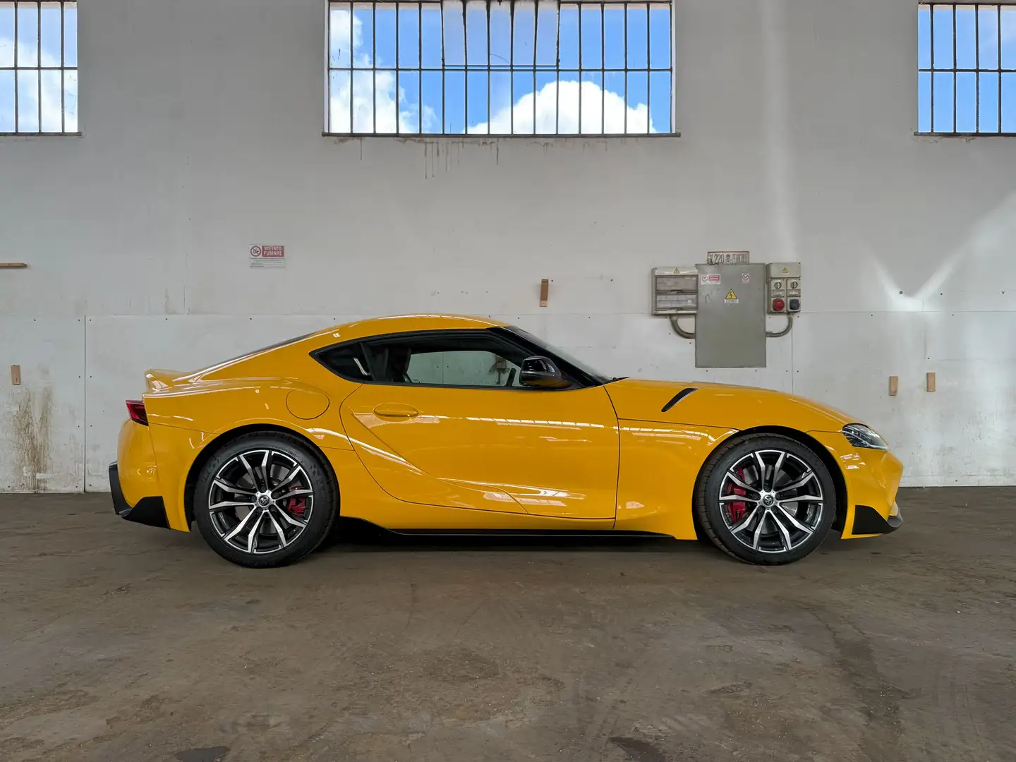 Toyota Supra GR supra 2.0 SZ-R auto Giallo - 2