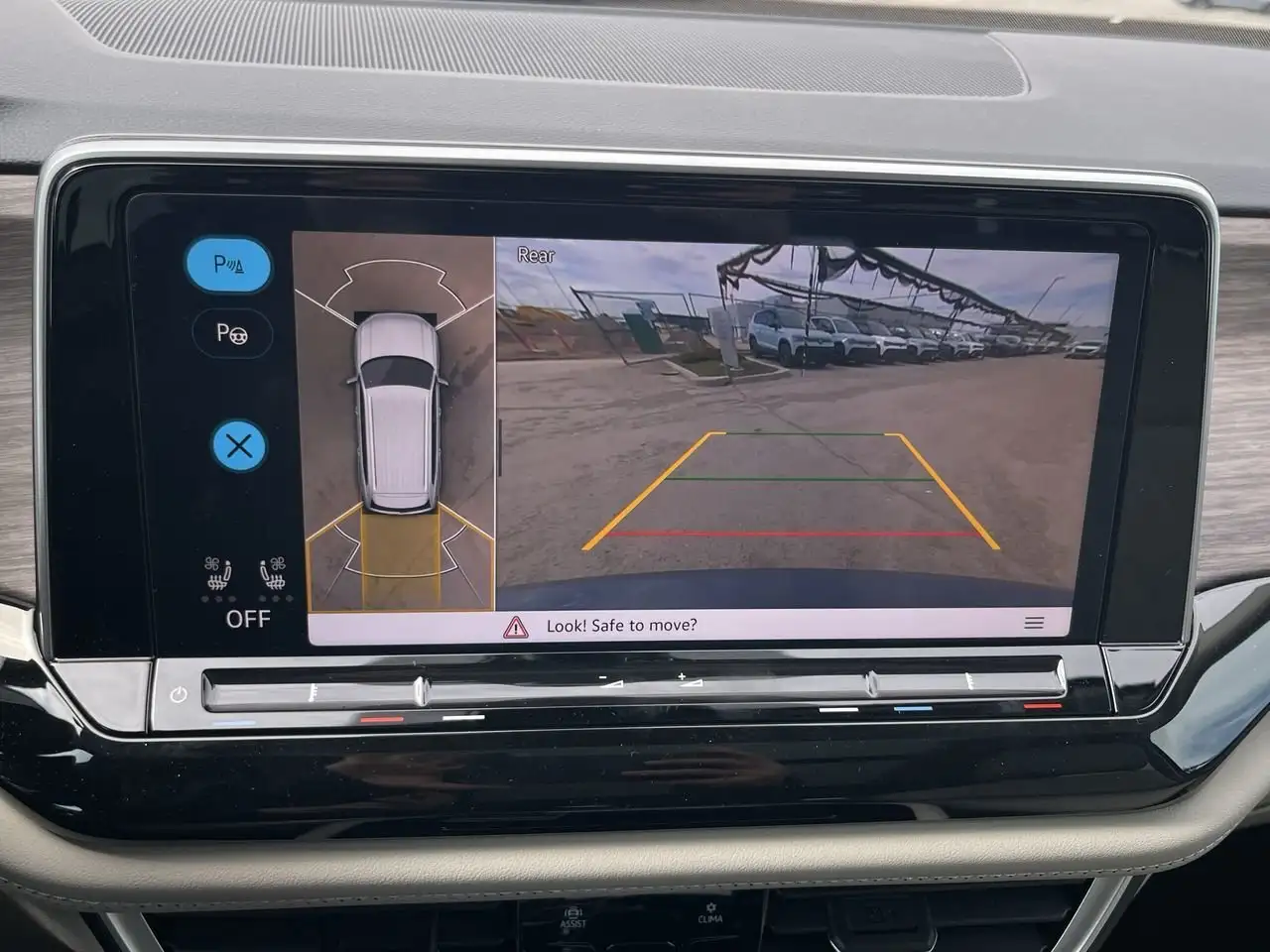 Volkswagen Atlas снимка Volkswagen Atlas