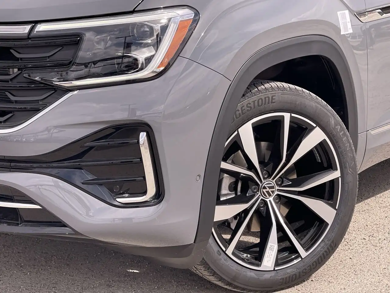 Volkswagen Atlas снимка Volkswagen Atlas