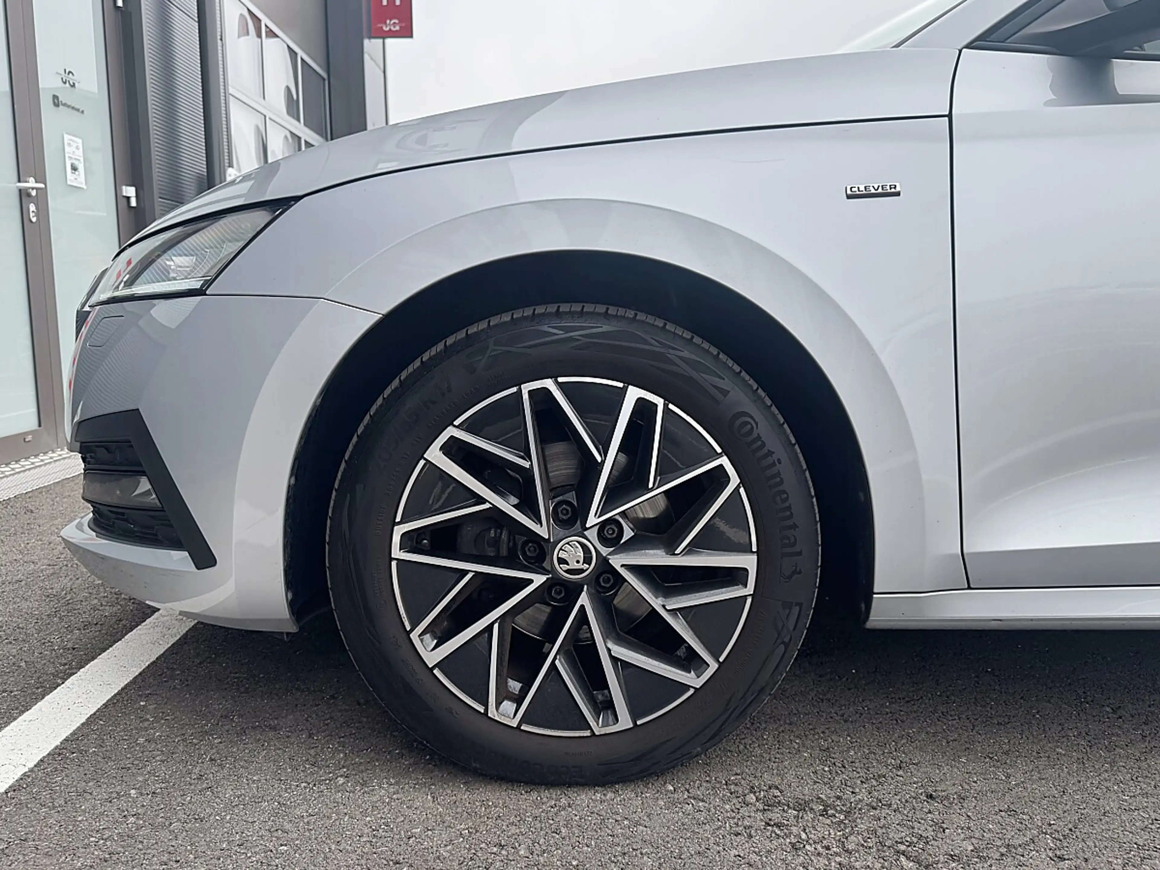 Skoda Octavia Combi 2,0 TDI Ambition *AHK *SPORTSITZE *LED — photo 4