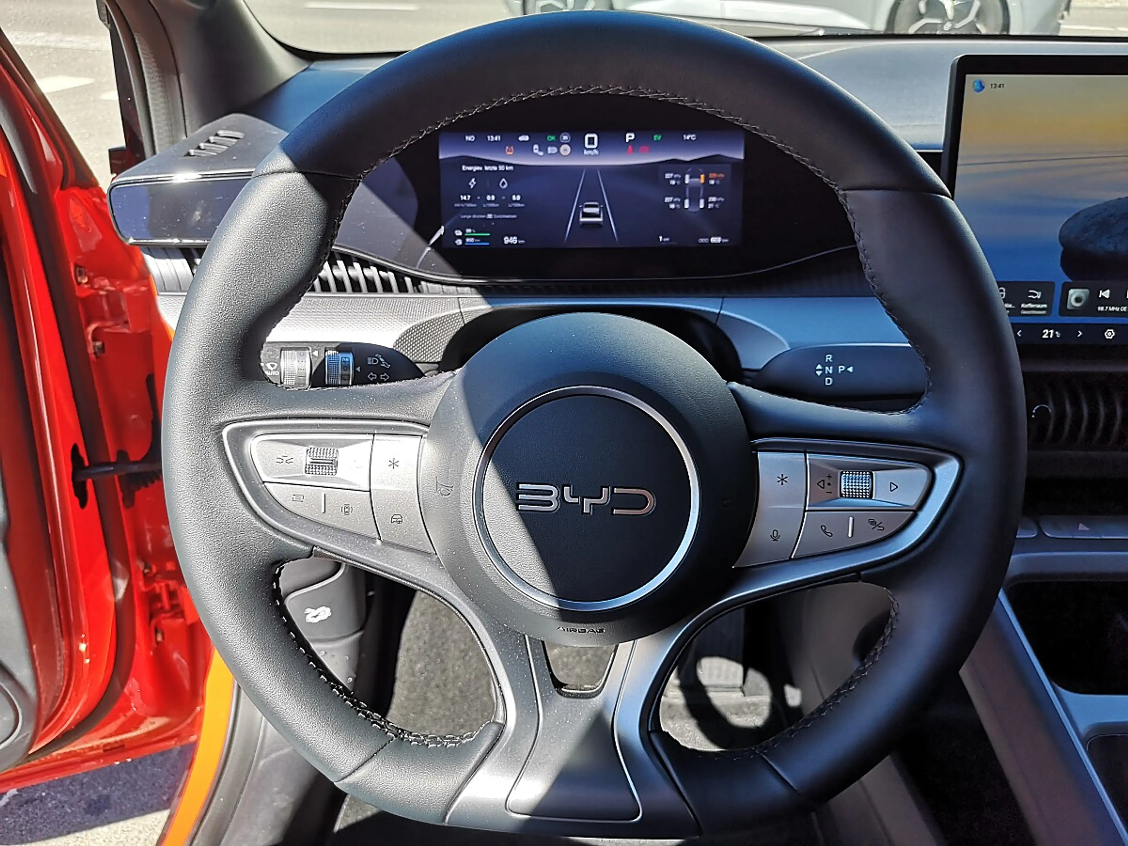 BYD Dolphin G DM-i PHEV 18,3kWh Comfort — photo 11