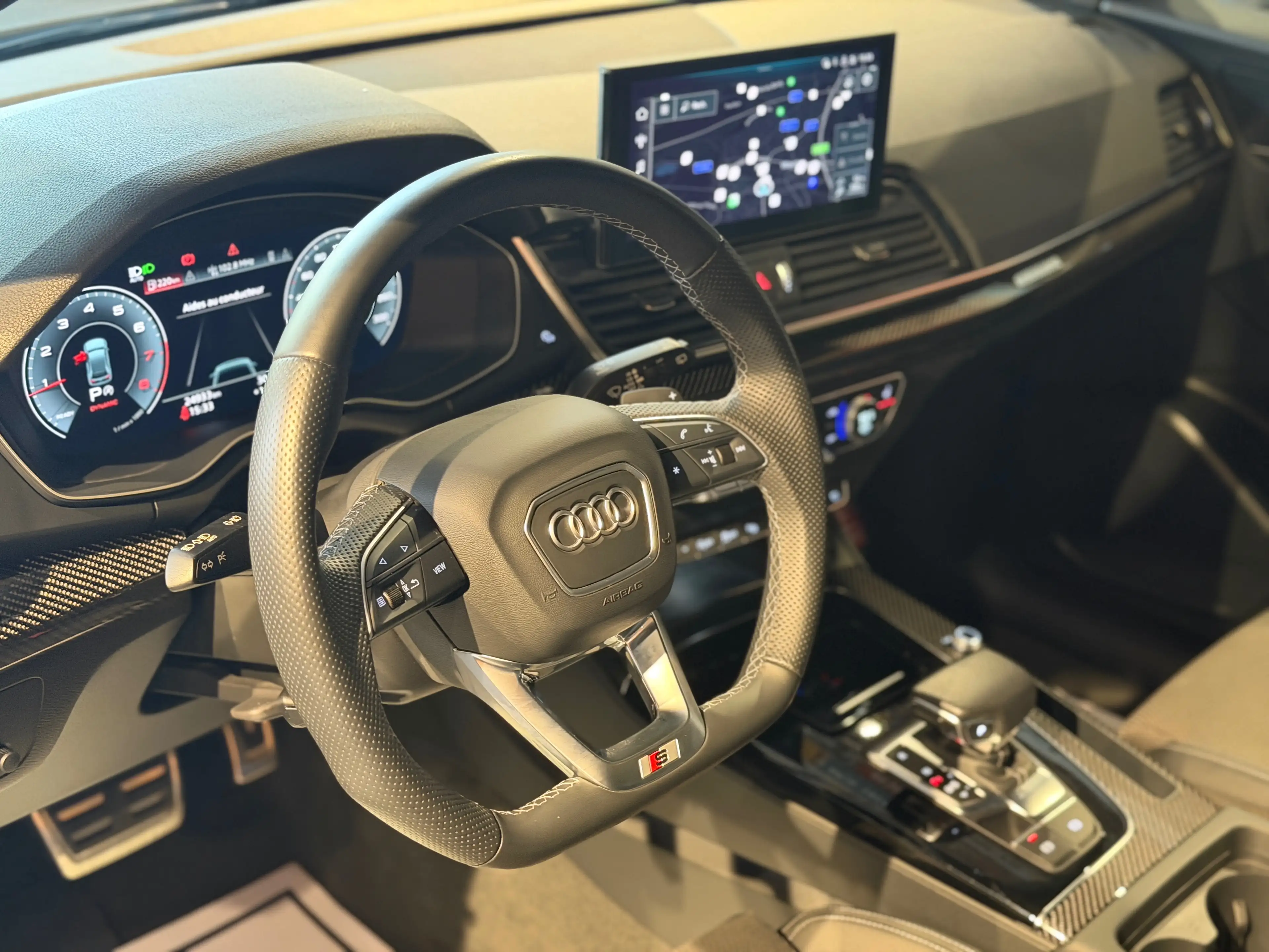 Audi Q5 TFSI * S LINE / CARBON PACK *  CAM 360 * PANO * GARANTIE — photo 15
