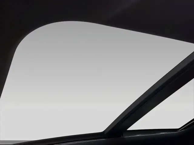 Mercedes-Benz GLC view 12
