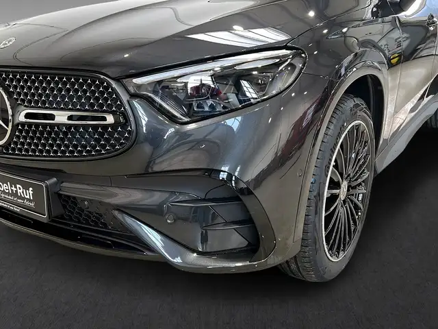 Mercedes-Benz GLC view 15