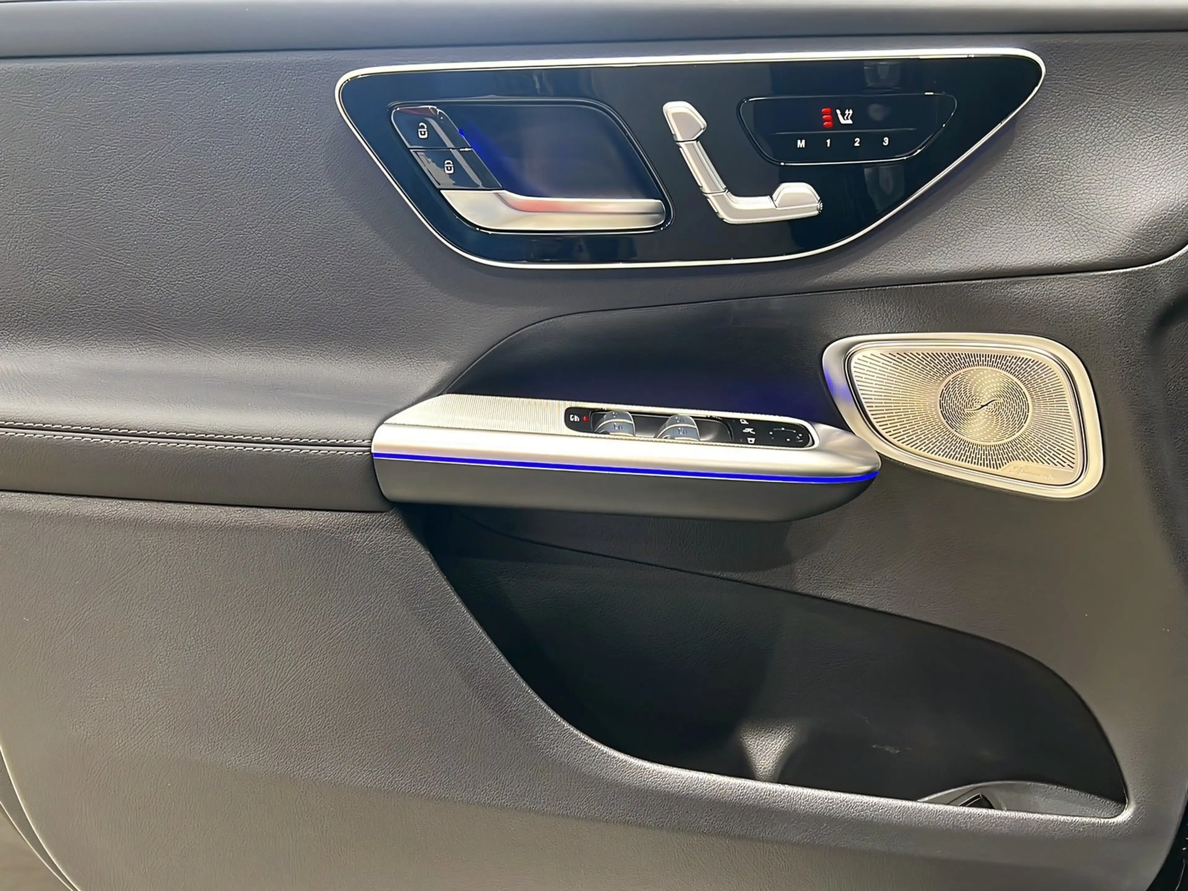 Mercedes-Benz GLC 450 d 4M AMG+DISTR+Burme+Memo+StHz+AHK+360° — photo 13