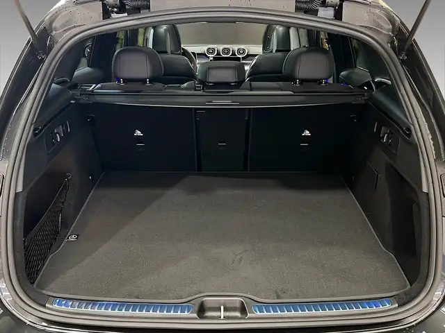 Mercedes-Benz GLC view 7