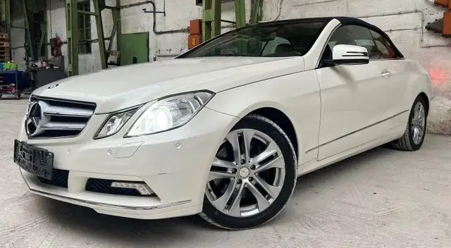 Mercedes-Benz E 350 CGI BlueE. AVA NAVI KEYLESS-GO LEDER BEIGE