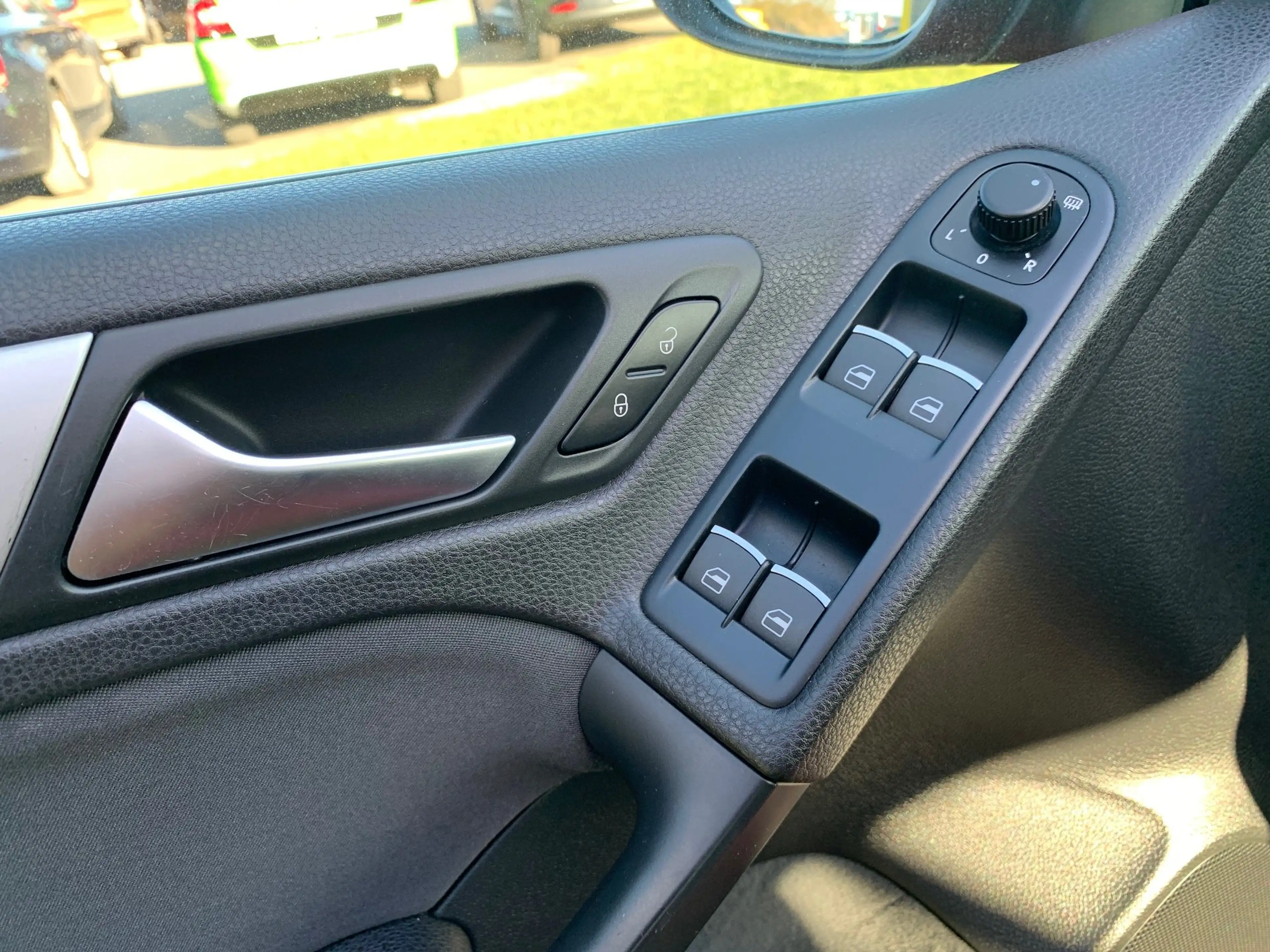 Volkswagen Golf Cabriolet Basis BMT — photo 12