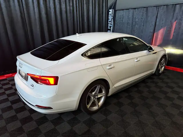 Audi A5 view 14