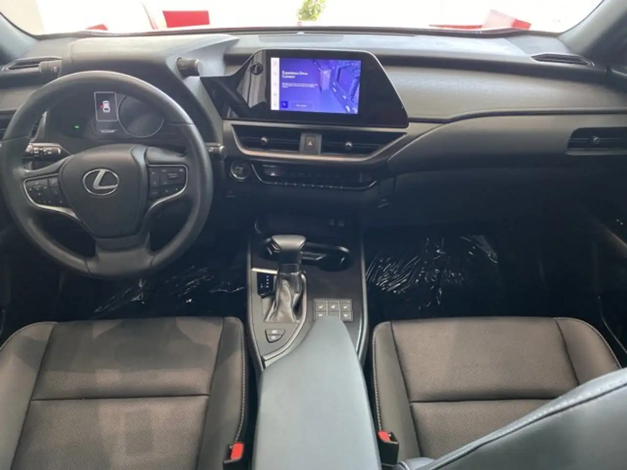 Lexus UX снимка Lexus UX
