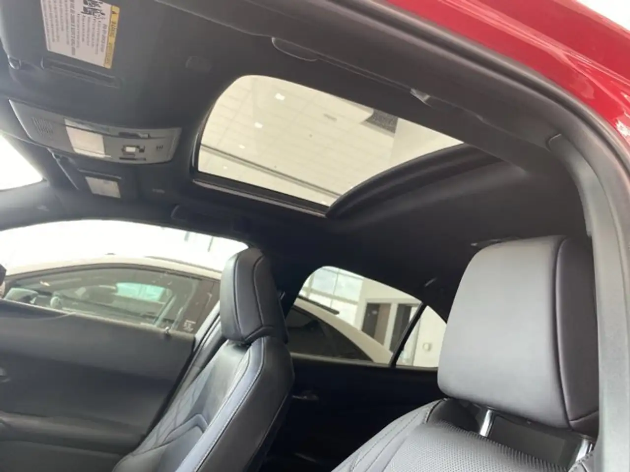Lexus UX снимка Lexus UX