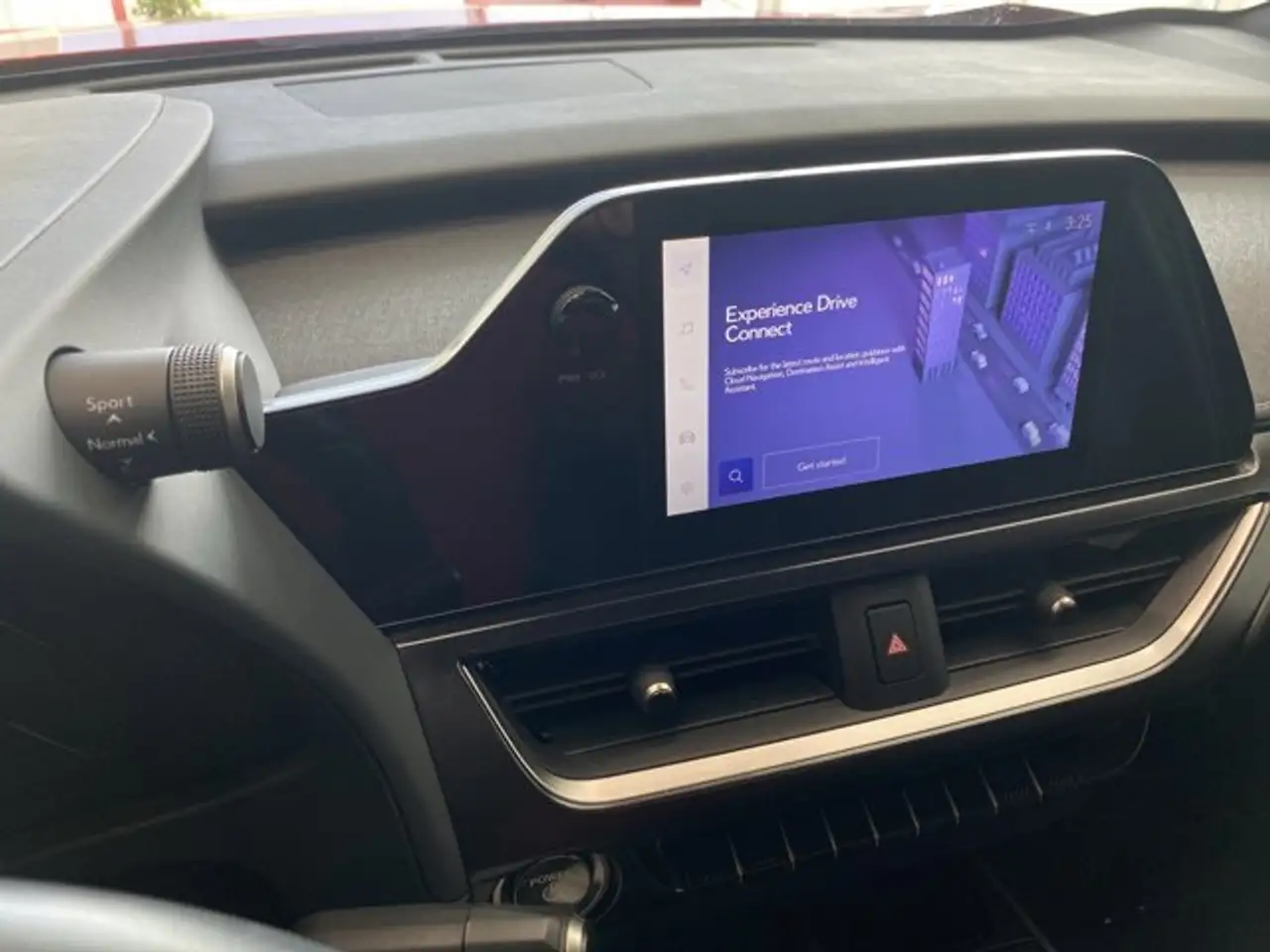 Lexus UX снимка Lexus UX