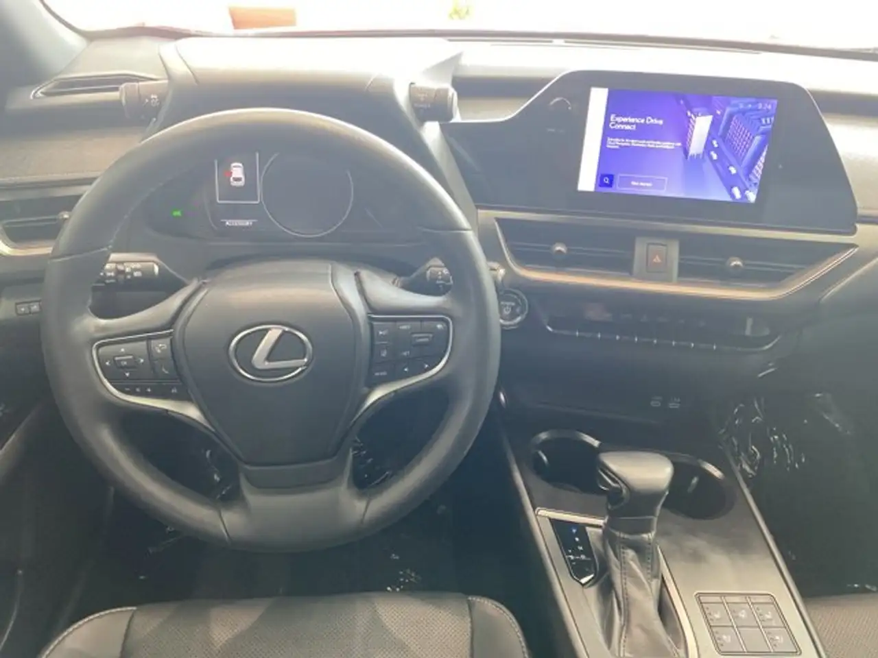 Lexus UX снимка Lexus UX