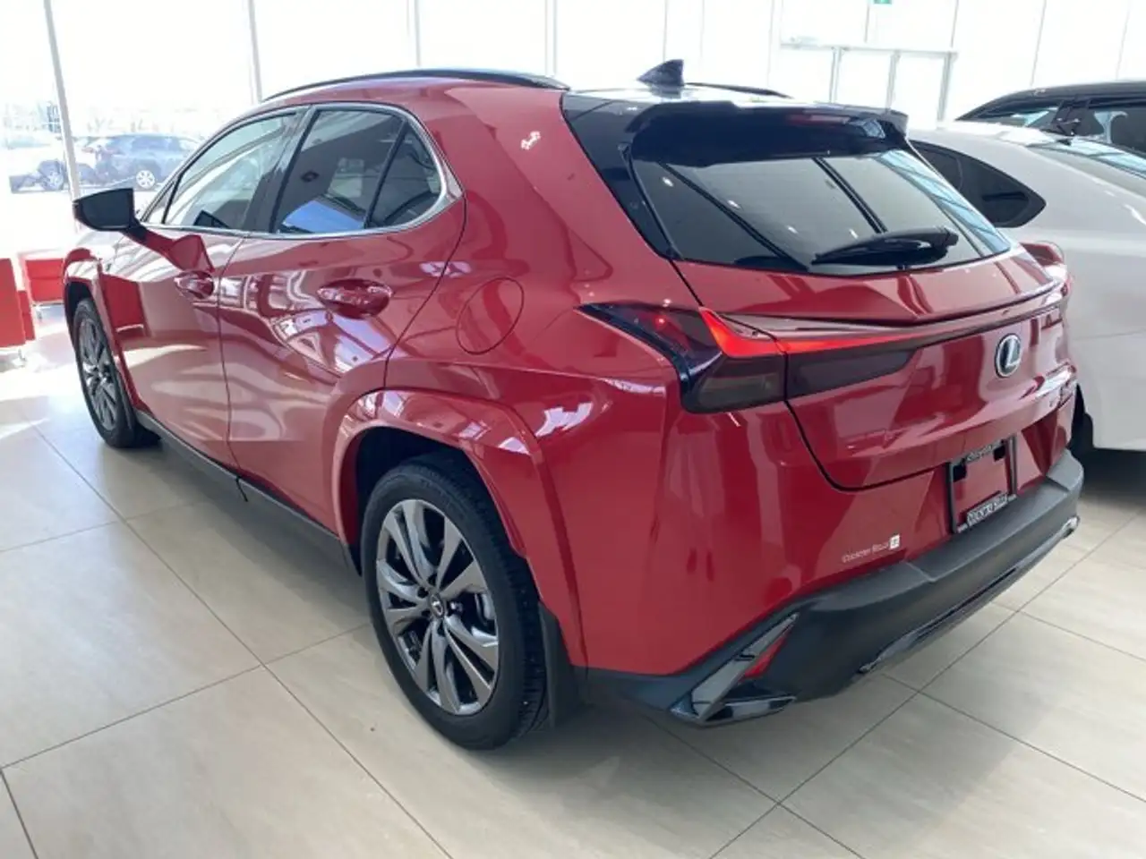 Lexus UX снимка Lexus UX