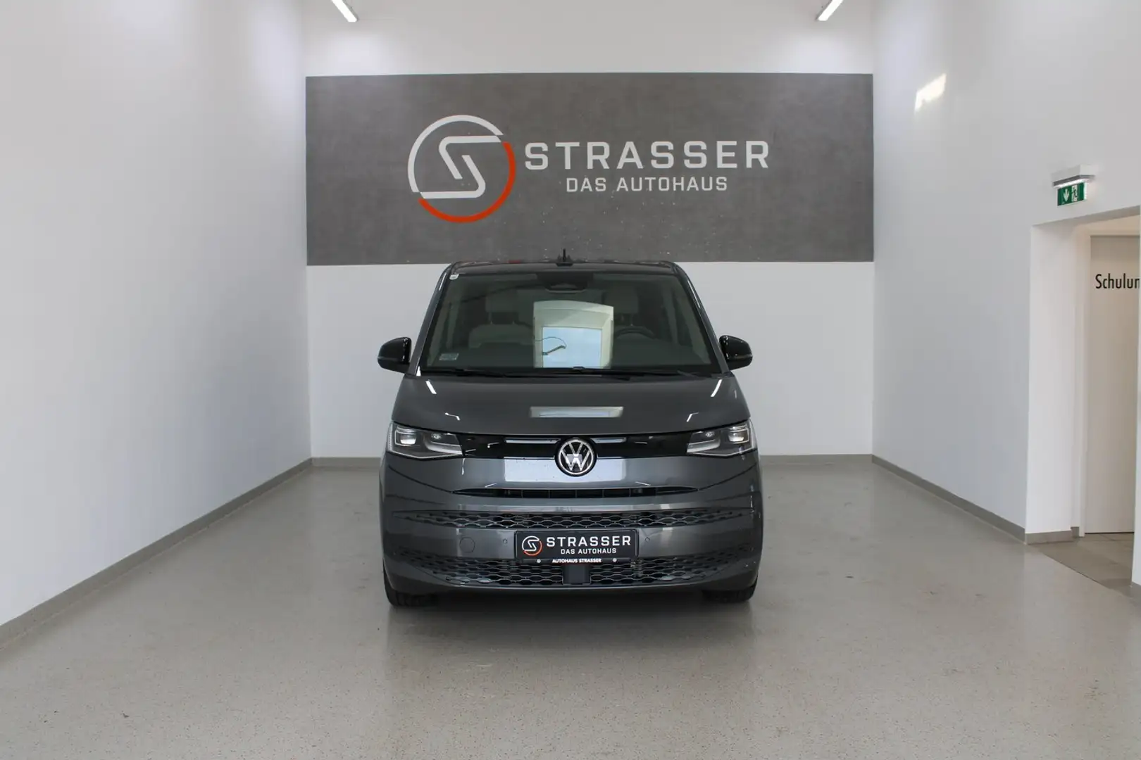 Volkswagen T7 Multivan VW T7 Multivan Business eHybrid 180 kW 4MOTION Grau - 2
