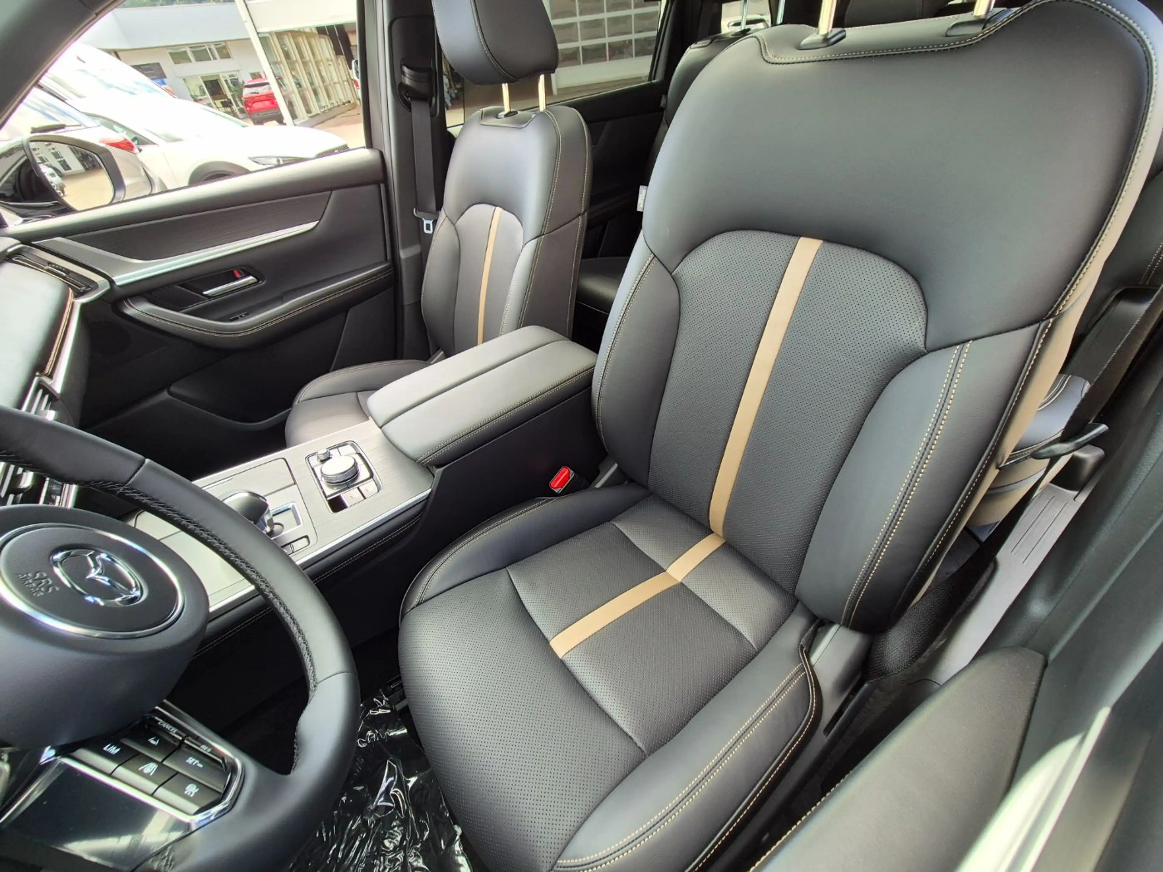 Mazda CX-80 3.3L D254PS 8AT AWD Homura Plus Blop AUT — photo 13